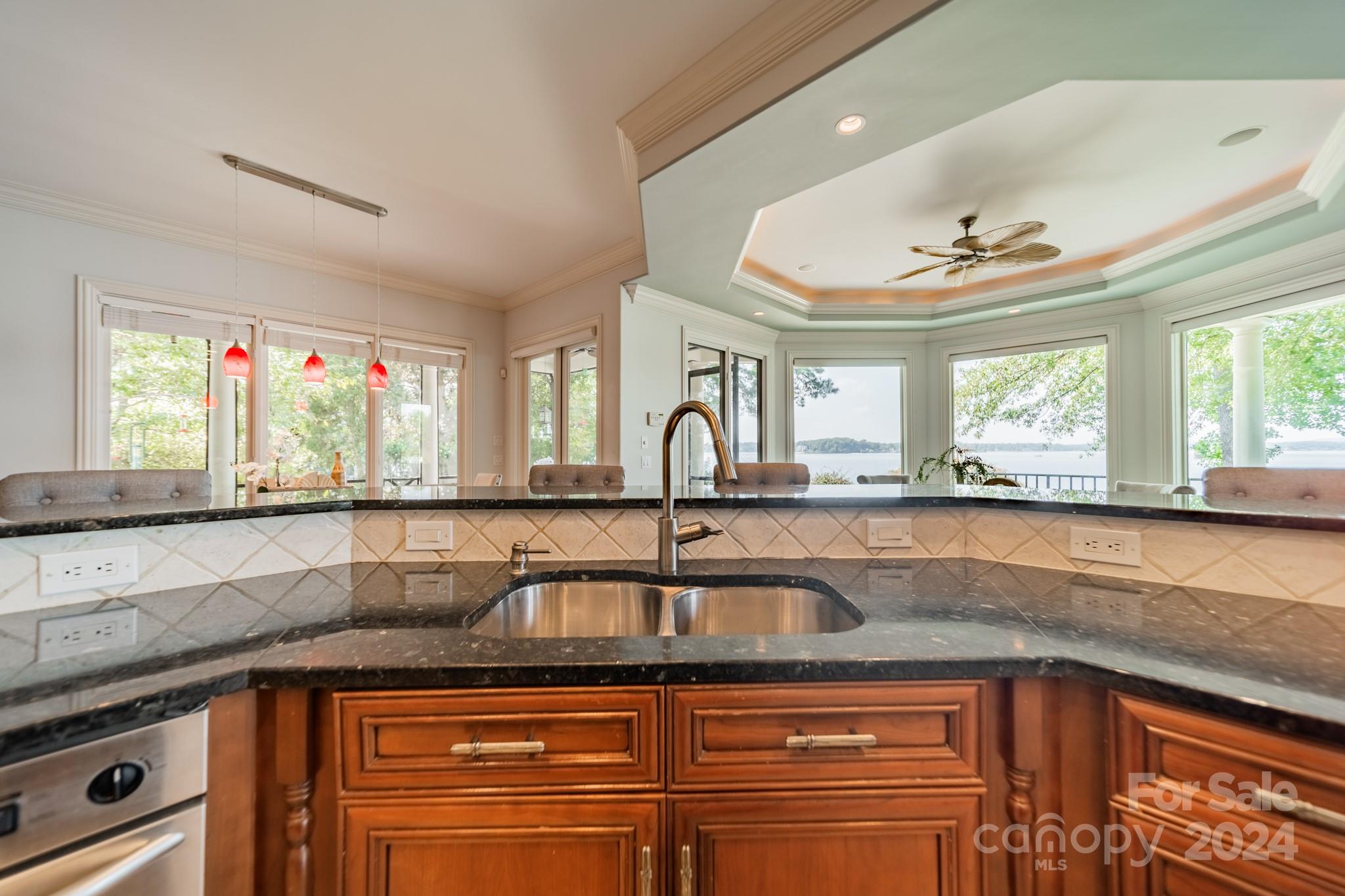 The Harbour at the Pointe - Residential