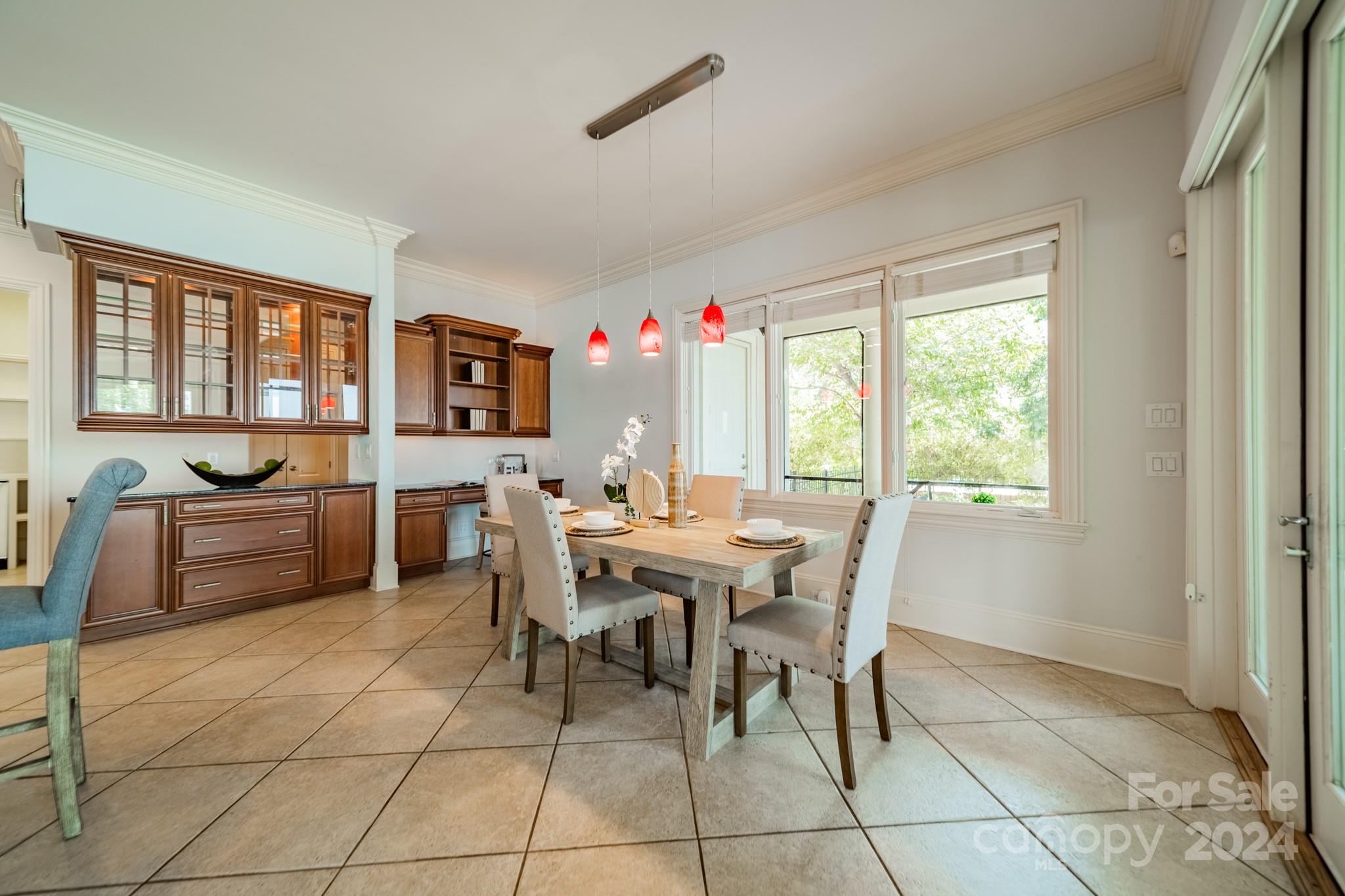 The Harbour at the Pointe - Residential