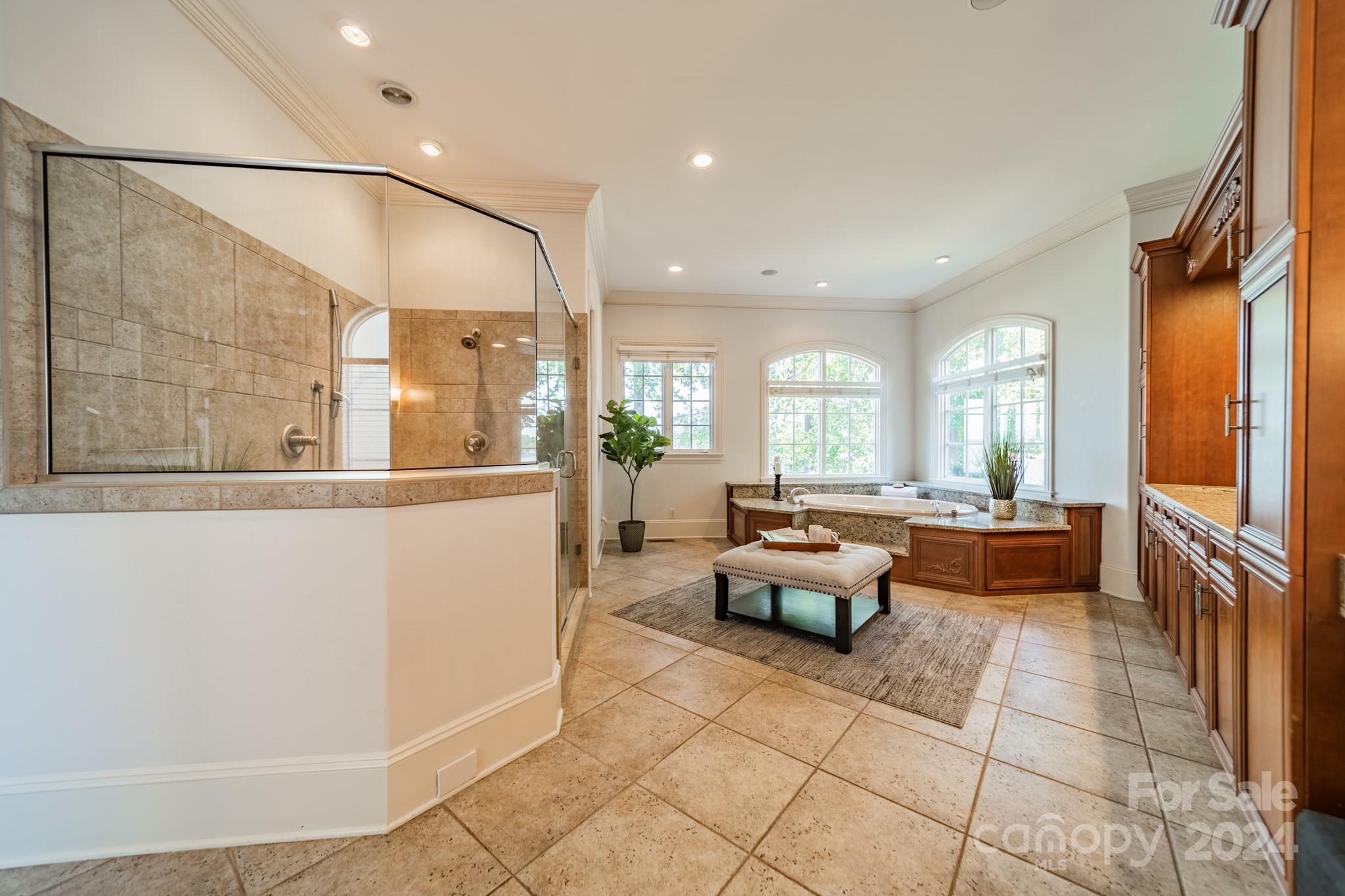 The Harbour at the Pointe - Residential