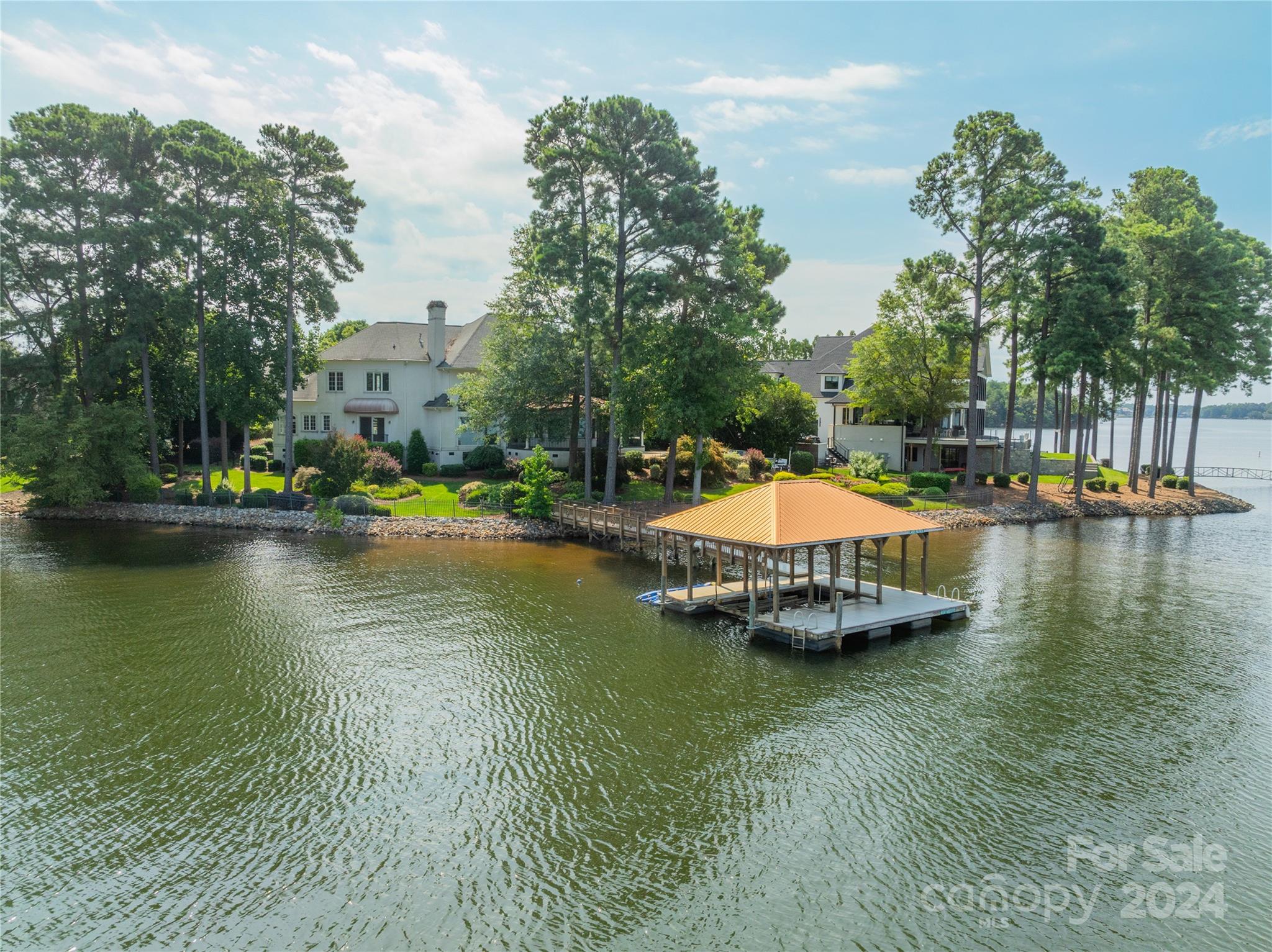 The Harbour at the Pointe - Residential