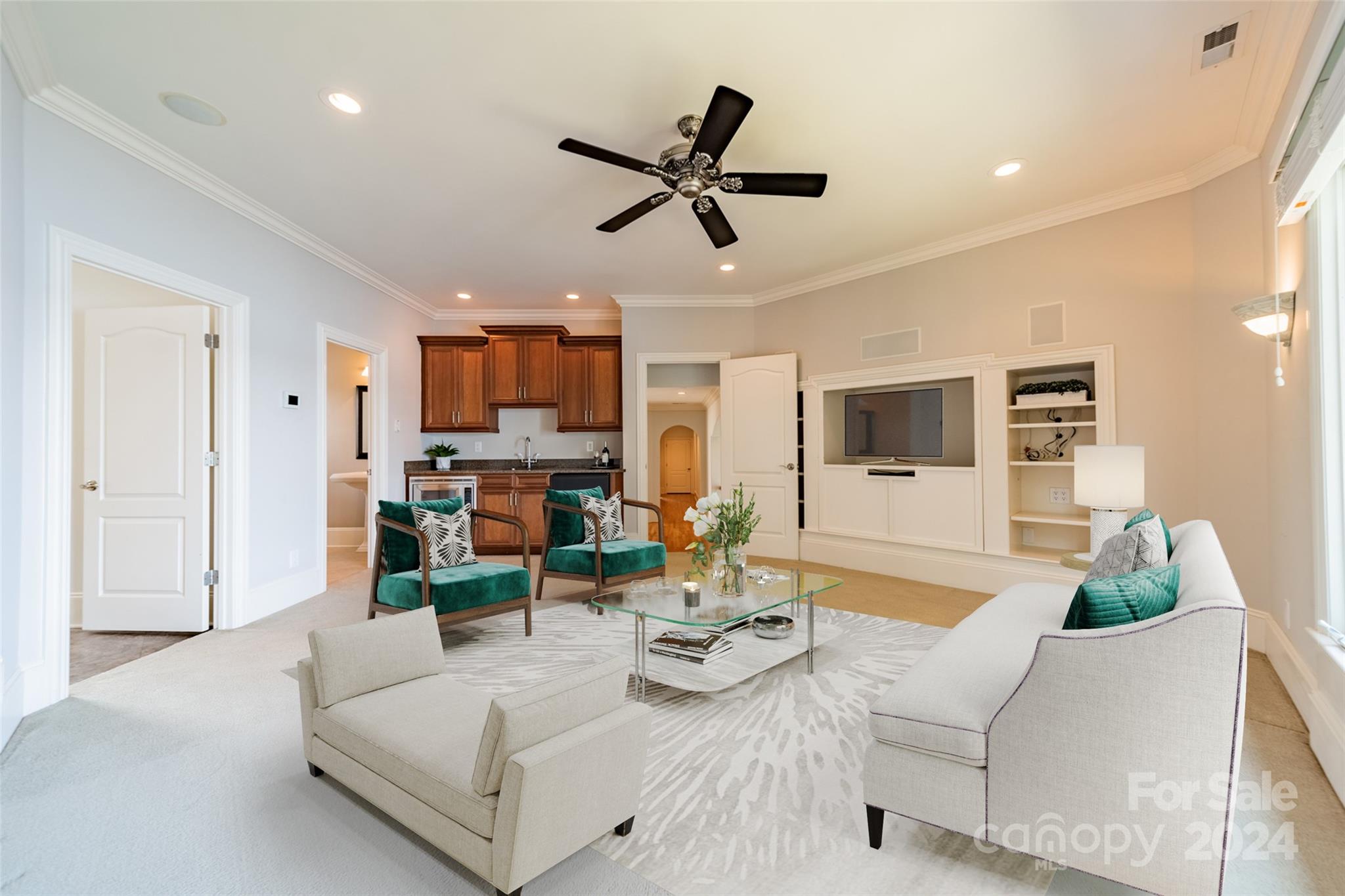 The Harbour at the Pointe - Residential