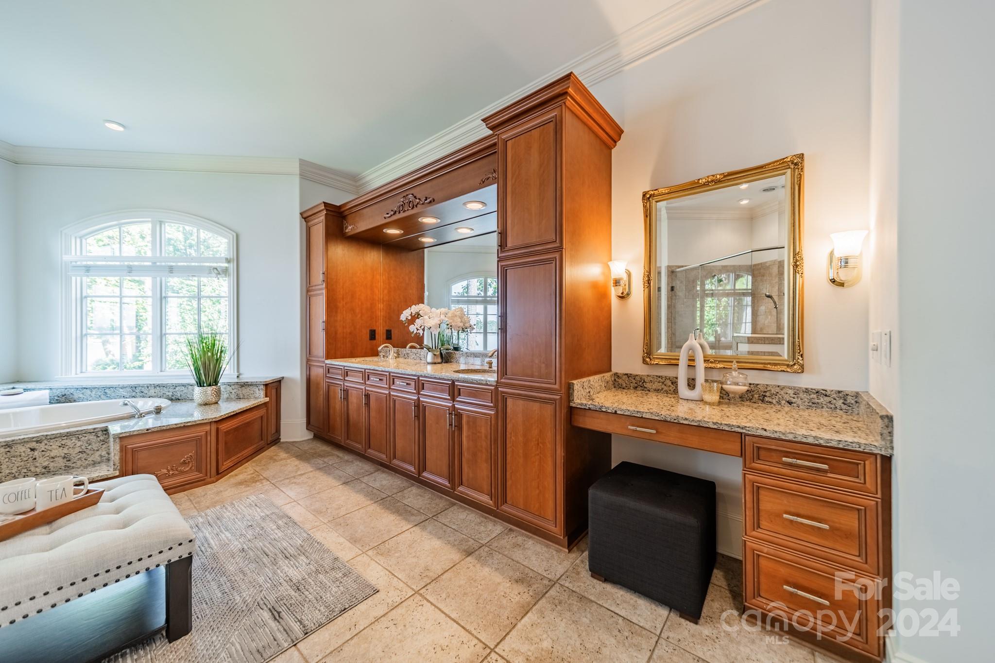 The Harbour at the Pointe - Residential