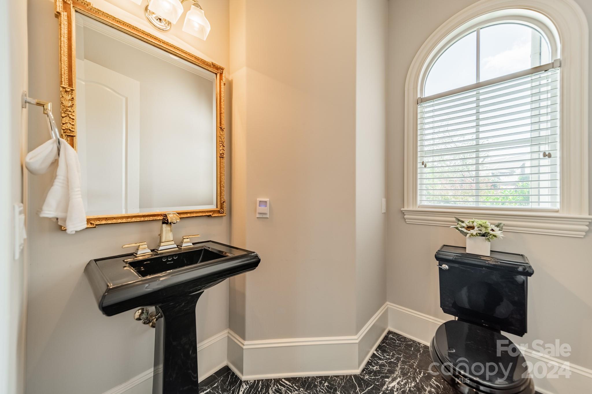 The Harbour at the Pointe - Residential