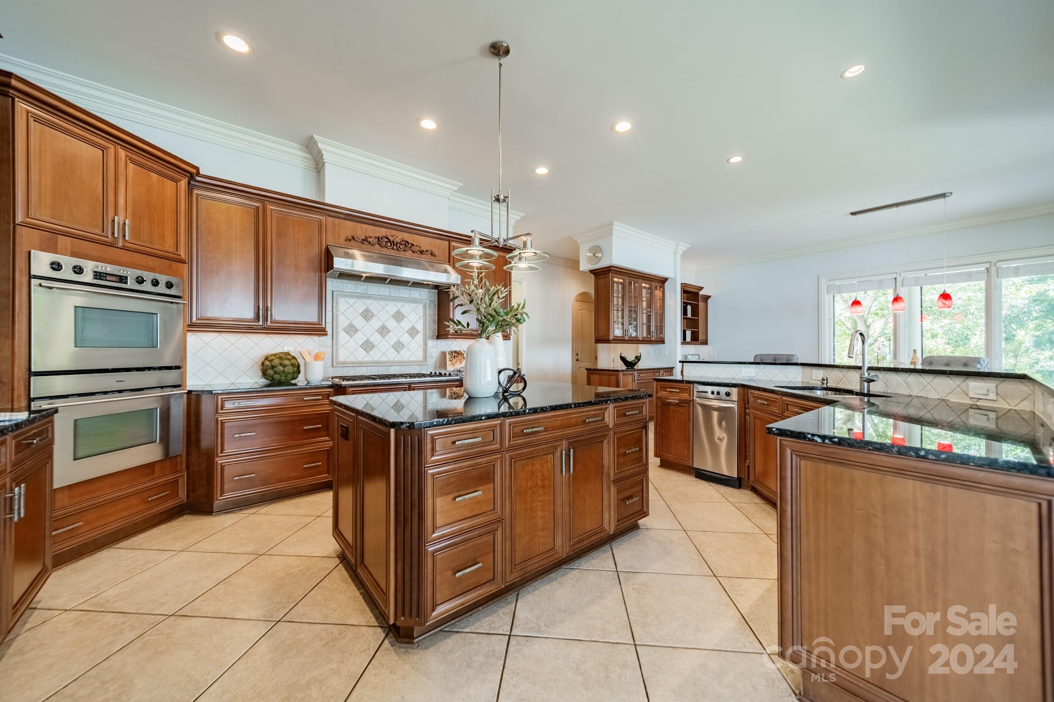 The Harbour at the Pointe - Residential