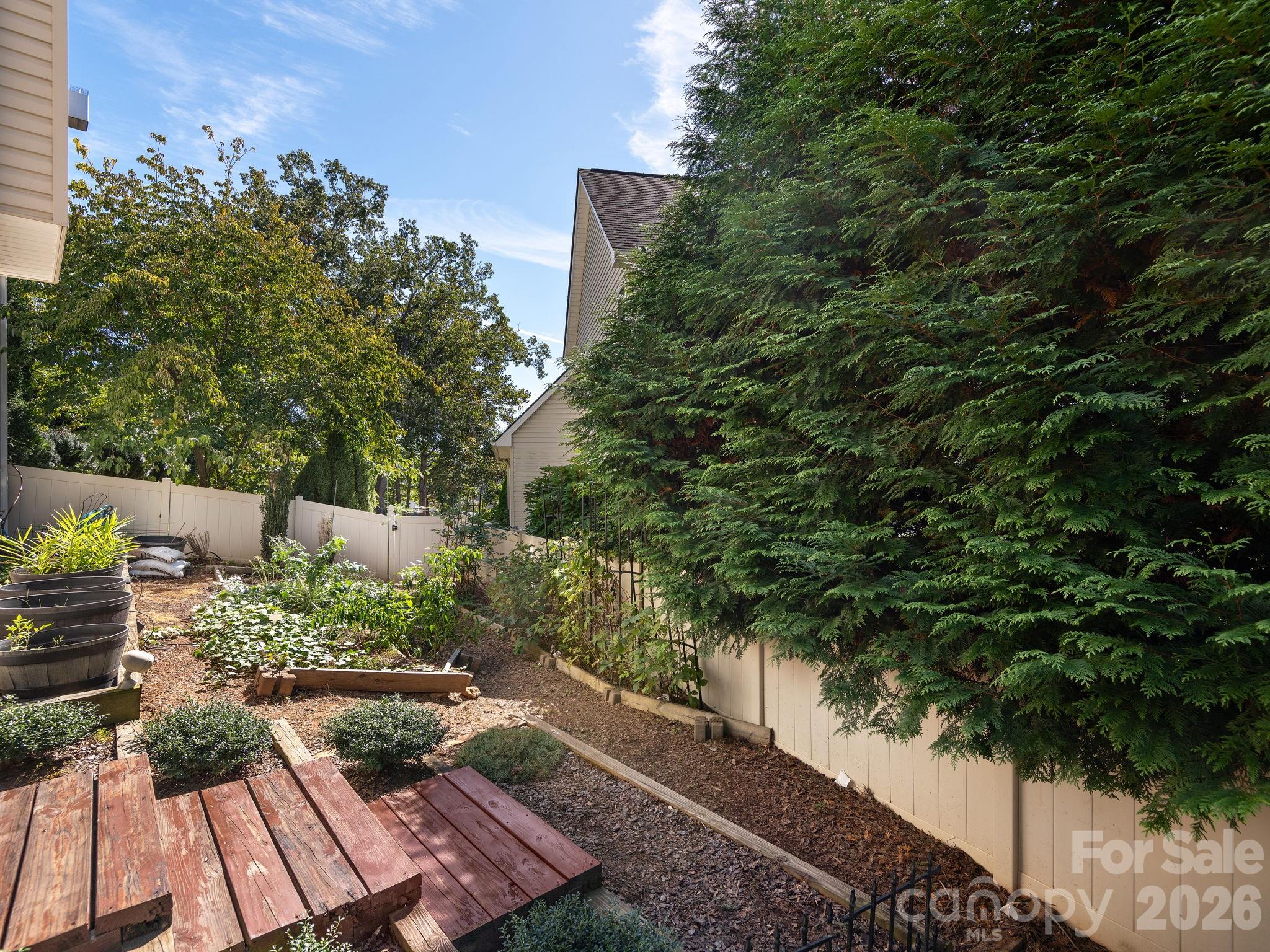 Rivercrest - Residential