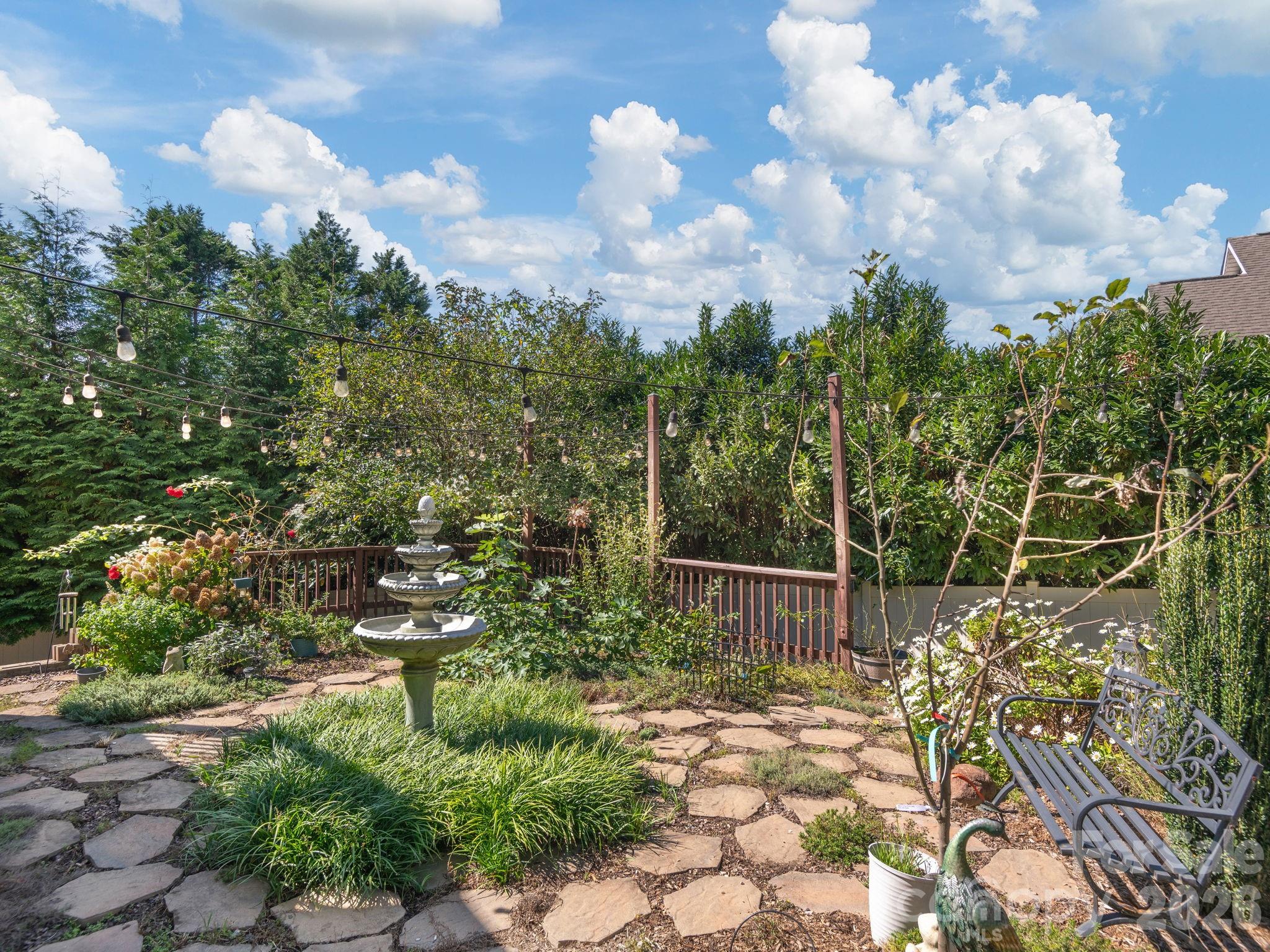 Rivercrest - Residential