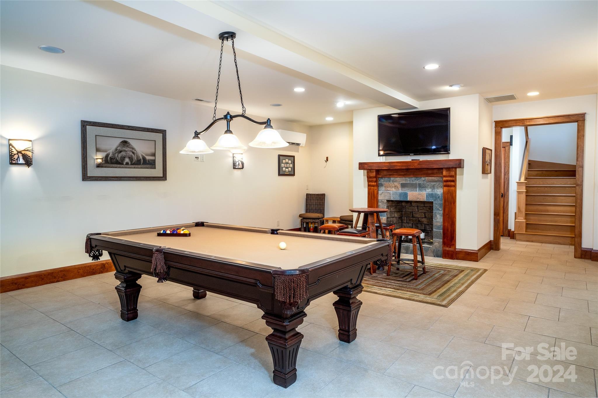 Old Wildlife Club - Residential