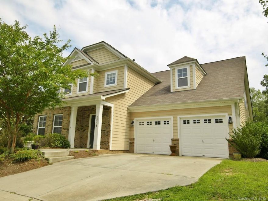 Former model home in desirable Davidson at Summer's Walk. Master on main. Large bonus room. Granite counter tops in kitchen. Hardwoods throughout. Two-car garage. Community features include pool, clubhouse & playground. Convenient location with nearby shopping, dining & interstate access.