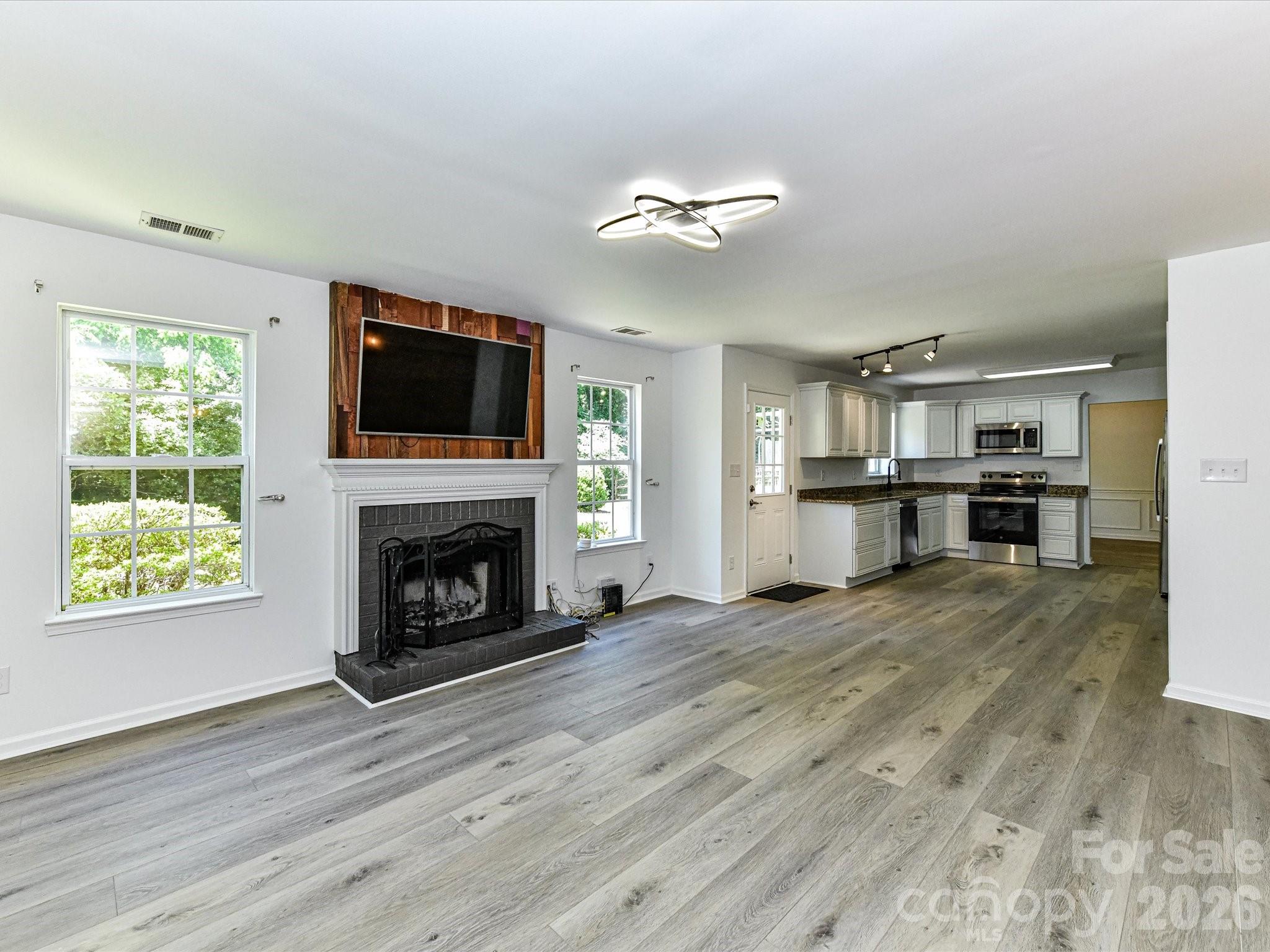 Henderson Park - Residential