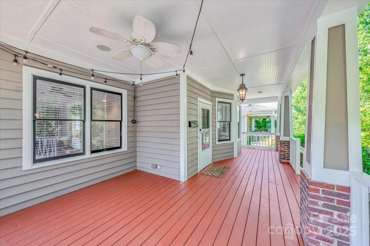 901 Woodruff Place