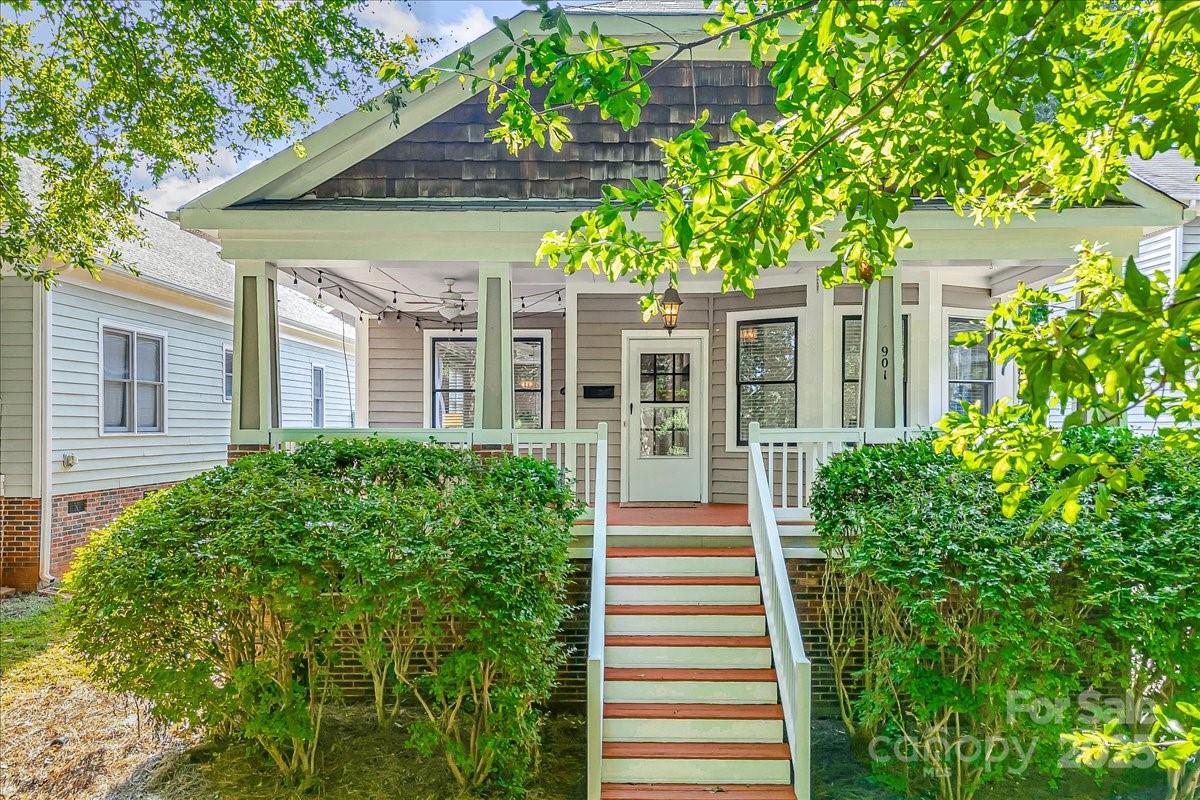 901 Woodruff Place