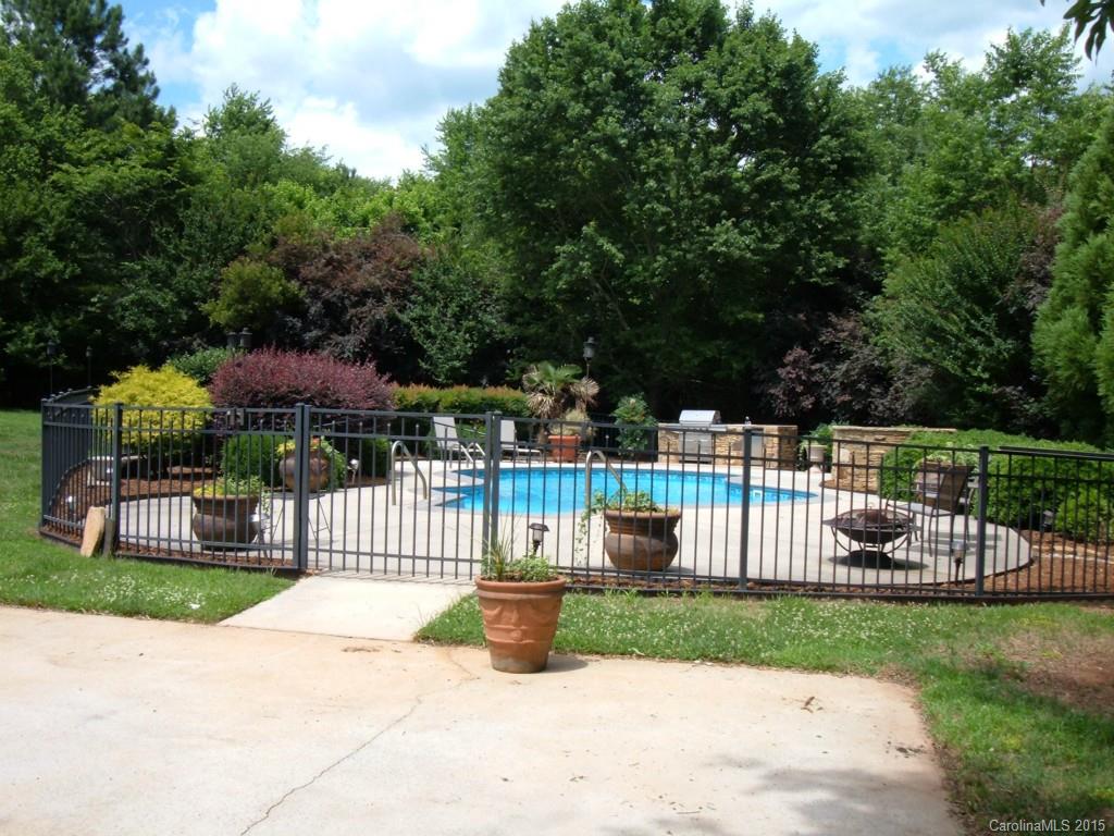 Jamestowne - Residential