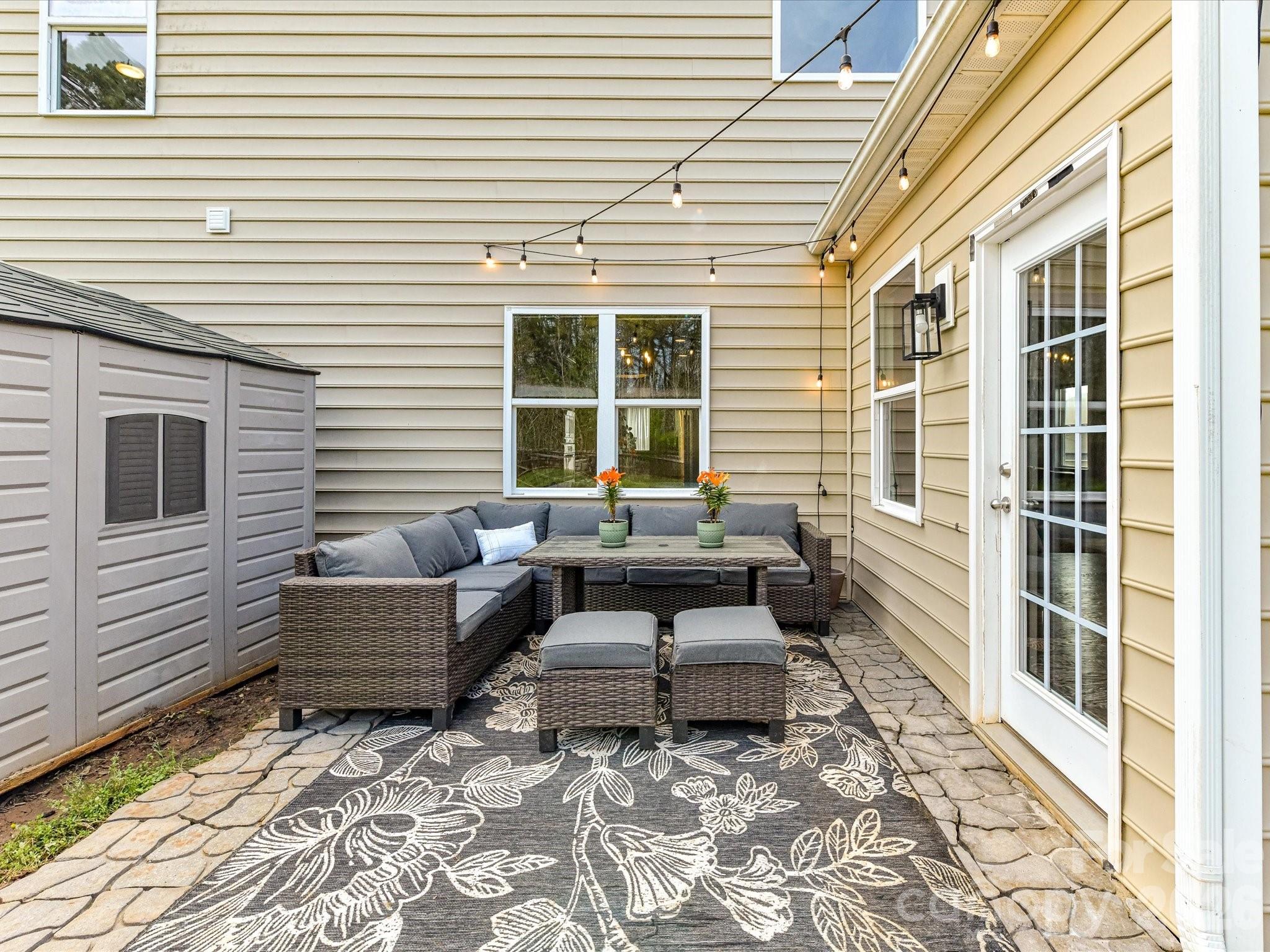 Amber Leigh - Residential