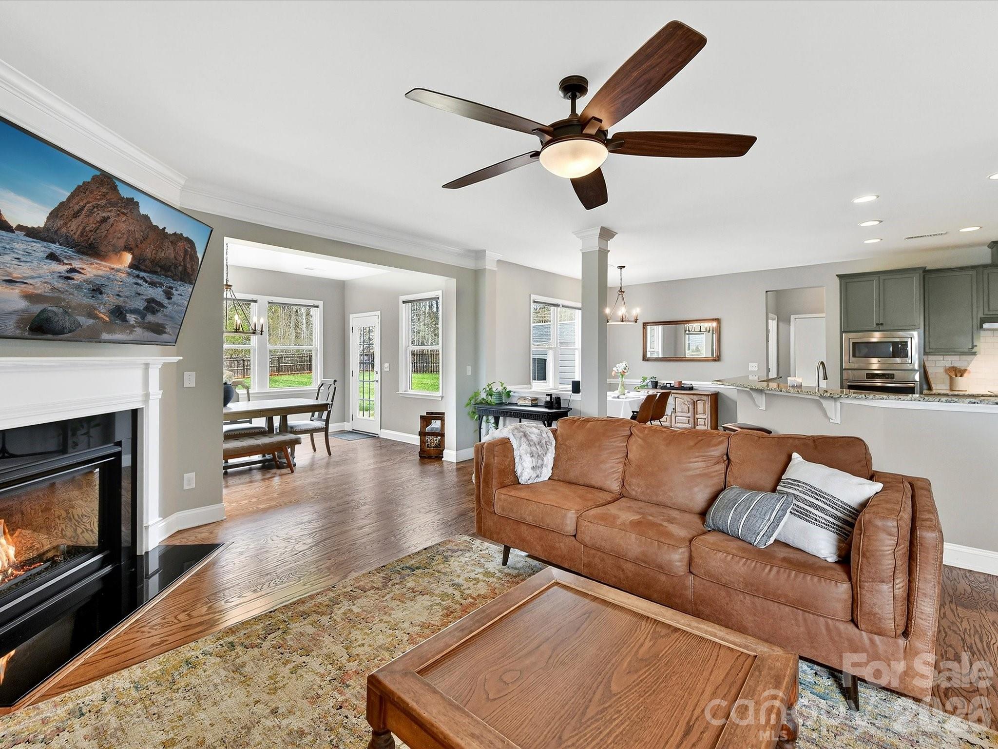 Amber Leigh - Residential