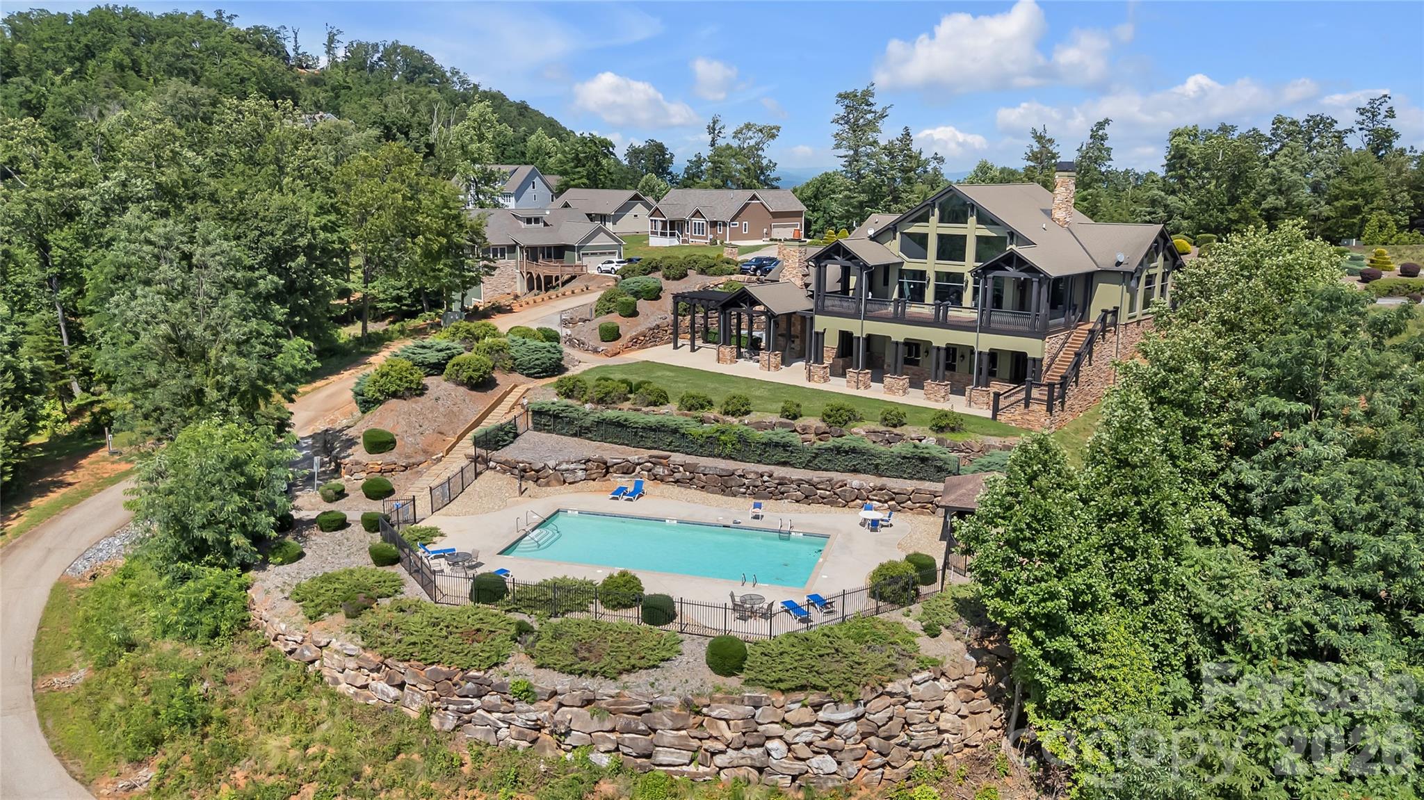 Vista At Bills Mountain - Residential