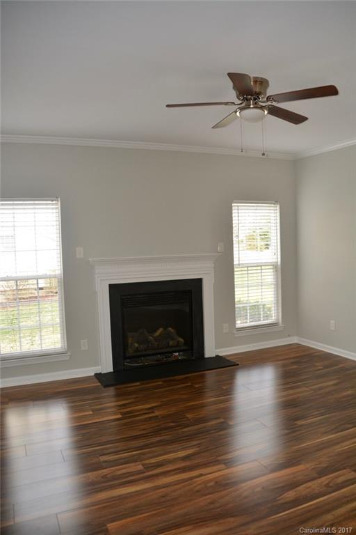 Autumn Cove At Lake Wylie - Residential