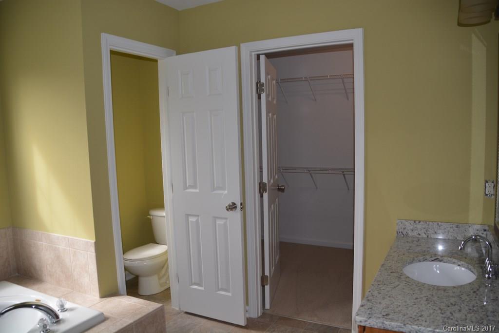 Autumn Cove At Lake Wylie - Residential