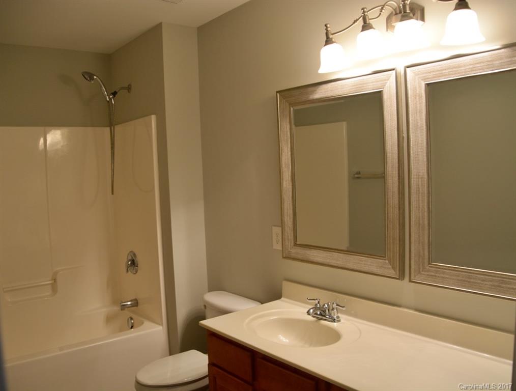 Autumn Cove At Lake Wylie - Residential