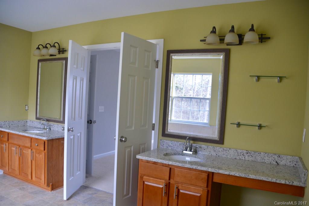 Autumn Cove At Lake Wylie - Residential