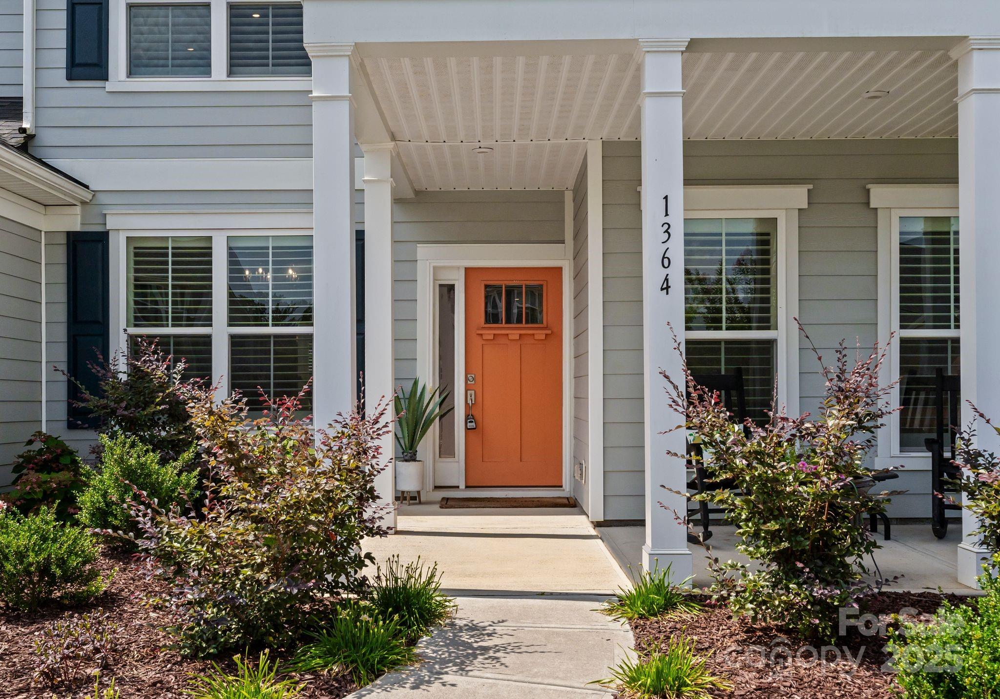 1364 Regions Boulevard