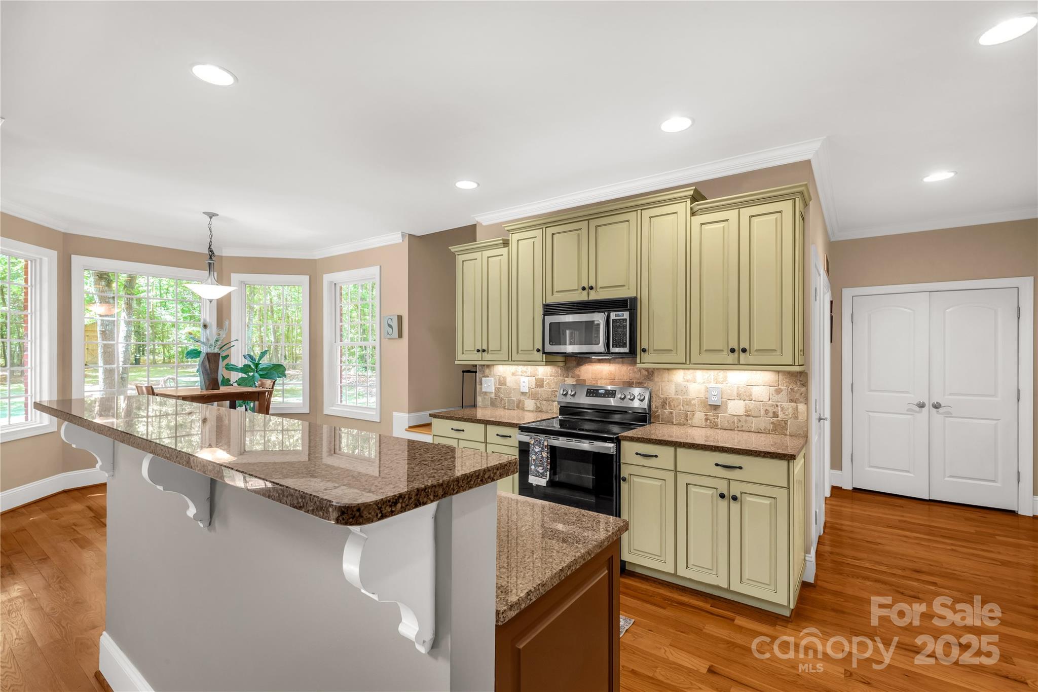 Eagle Glen - Residential