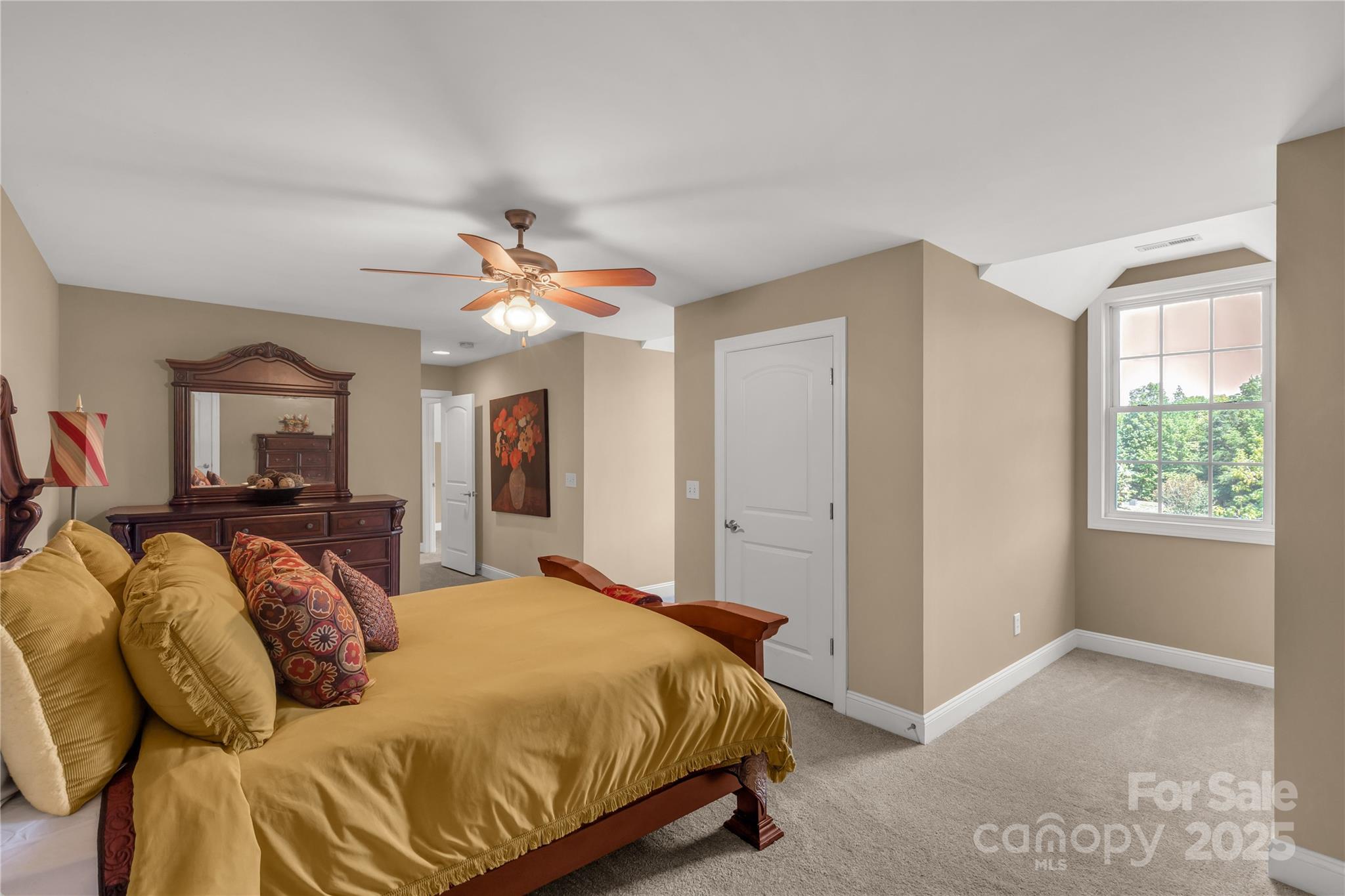 Eagle Glen - Residential