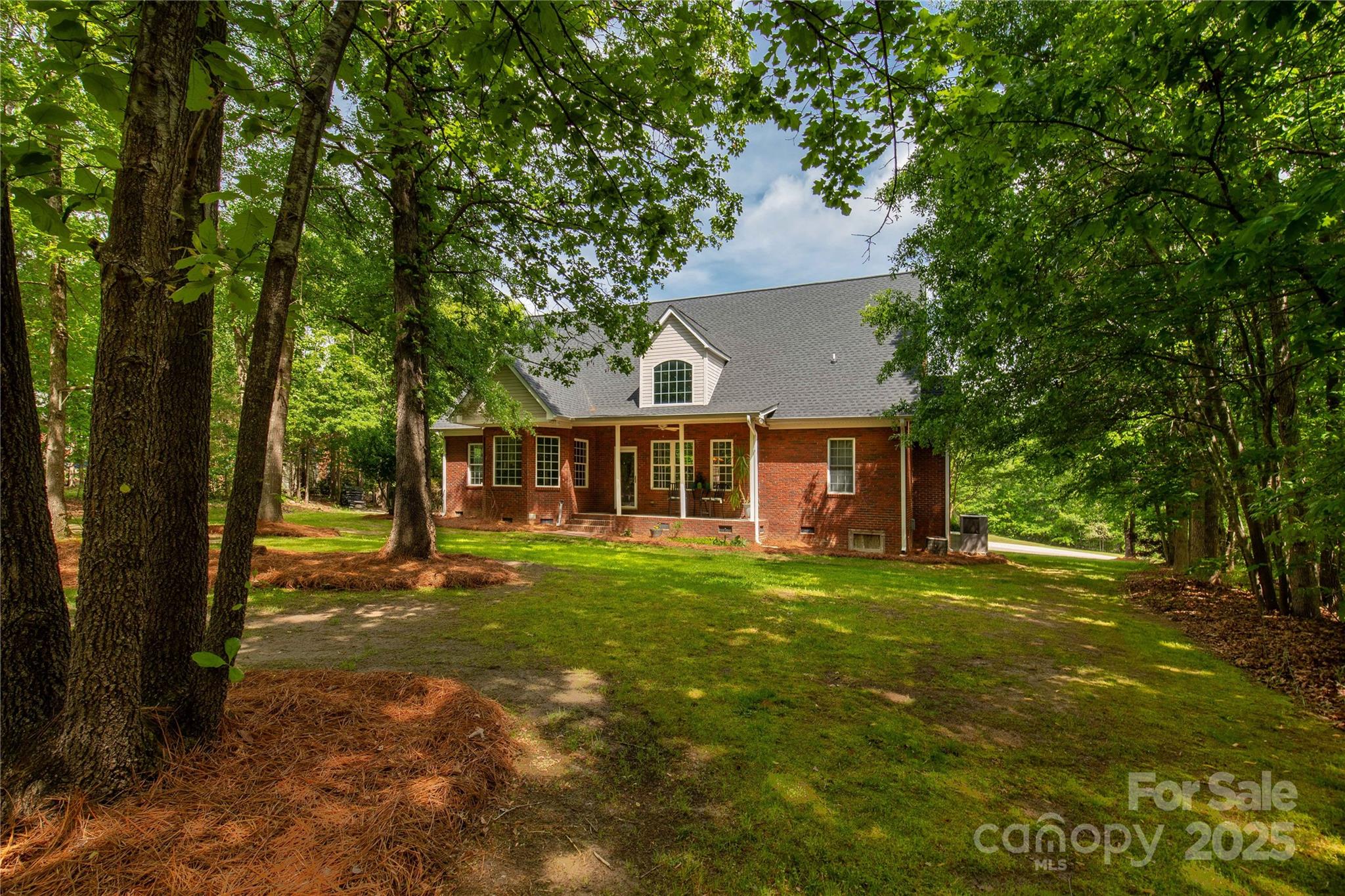 Eagle Glen - Residential