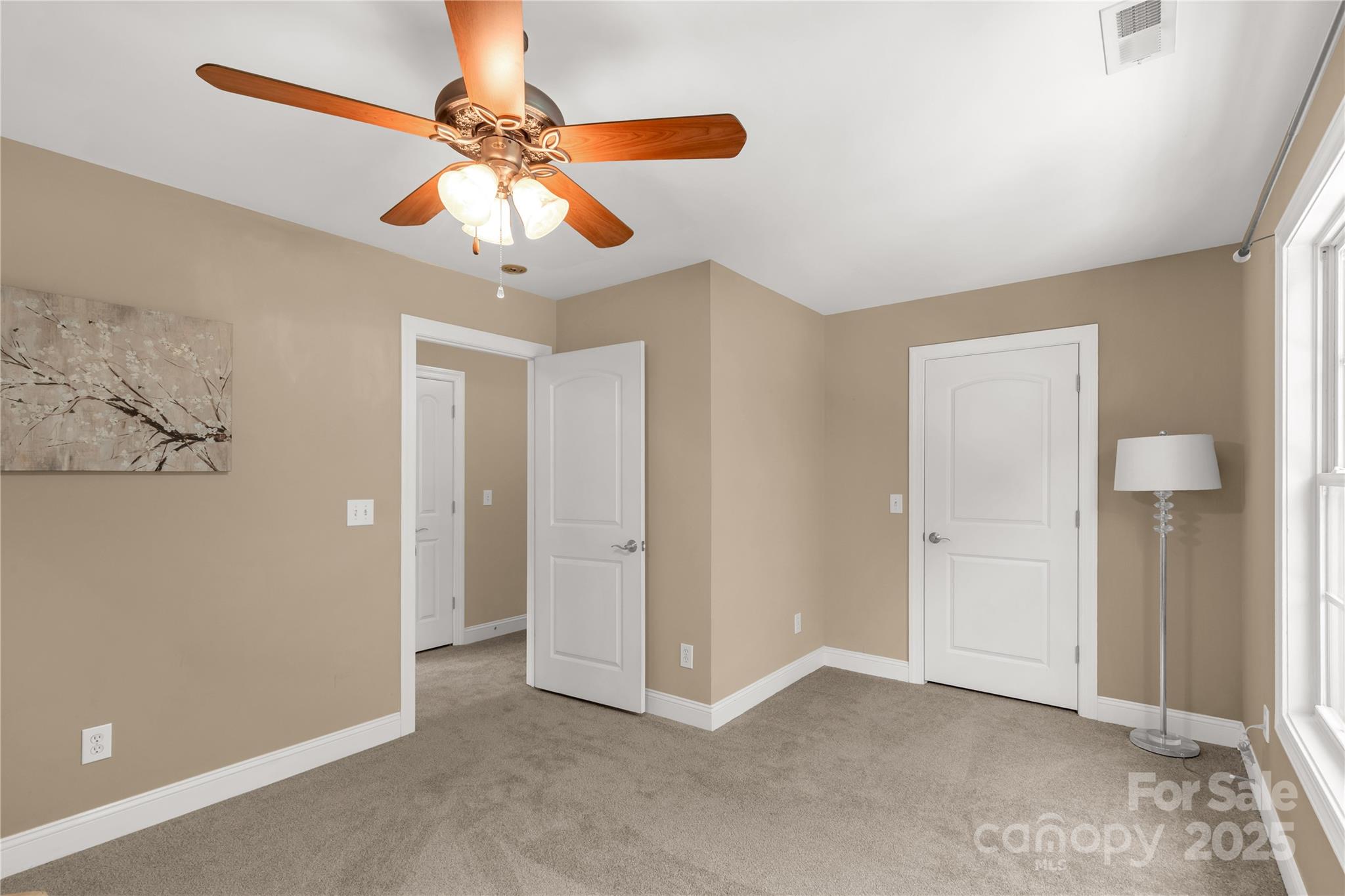 Eagle Glen - Residential