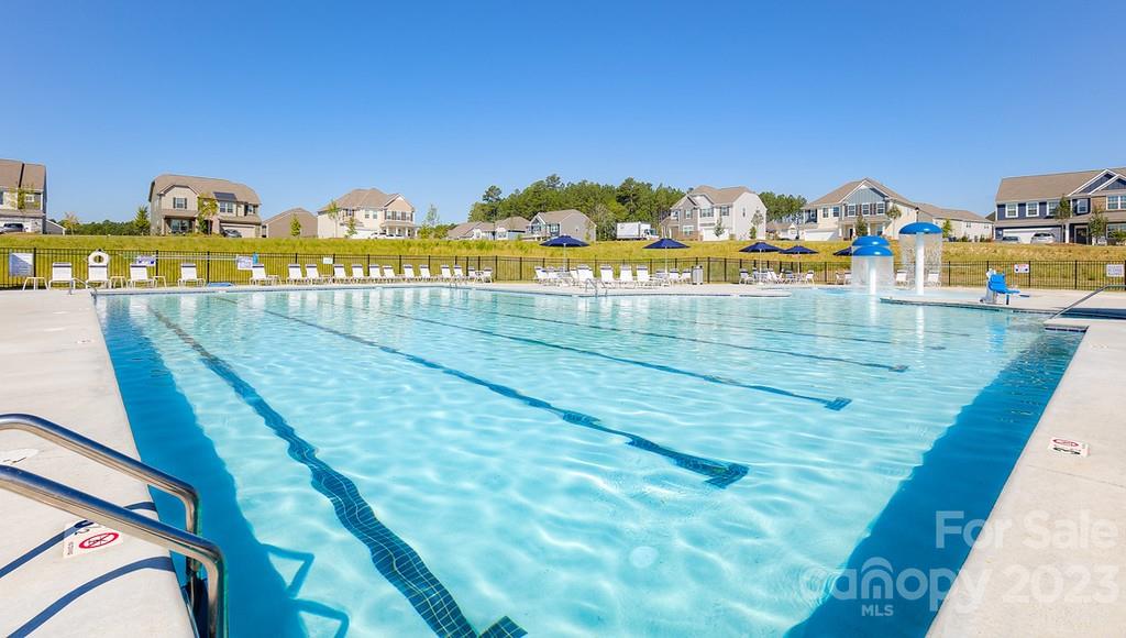 Falls Cove at Lake Norman - Residential