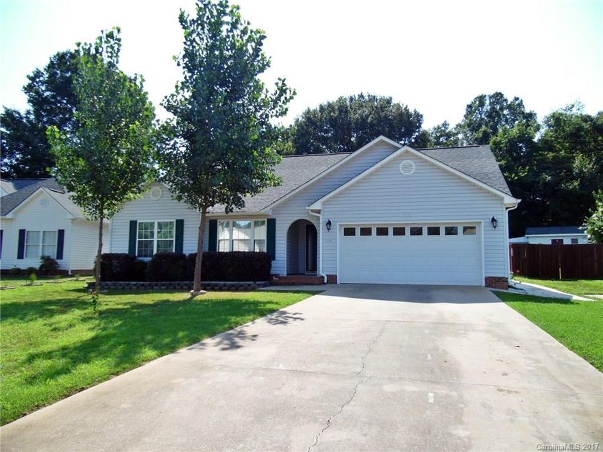 Delightful home in Bristol Park with 3 bedrooms & 2 full baths! Great open floor plan with vaulted ceiling & gas logs in great room.  Master suite with trey ceiling, 2 closets, double sinks, tub & separate shower! Exterior features include privacy fencing, patio, screened porch & a 2 car attached garage. Upgrades include new carpet, fresh paint, new HVAC in April, 2017 as well as a new roof & new water heater in 2013!