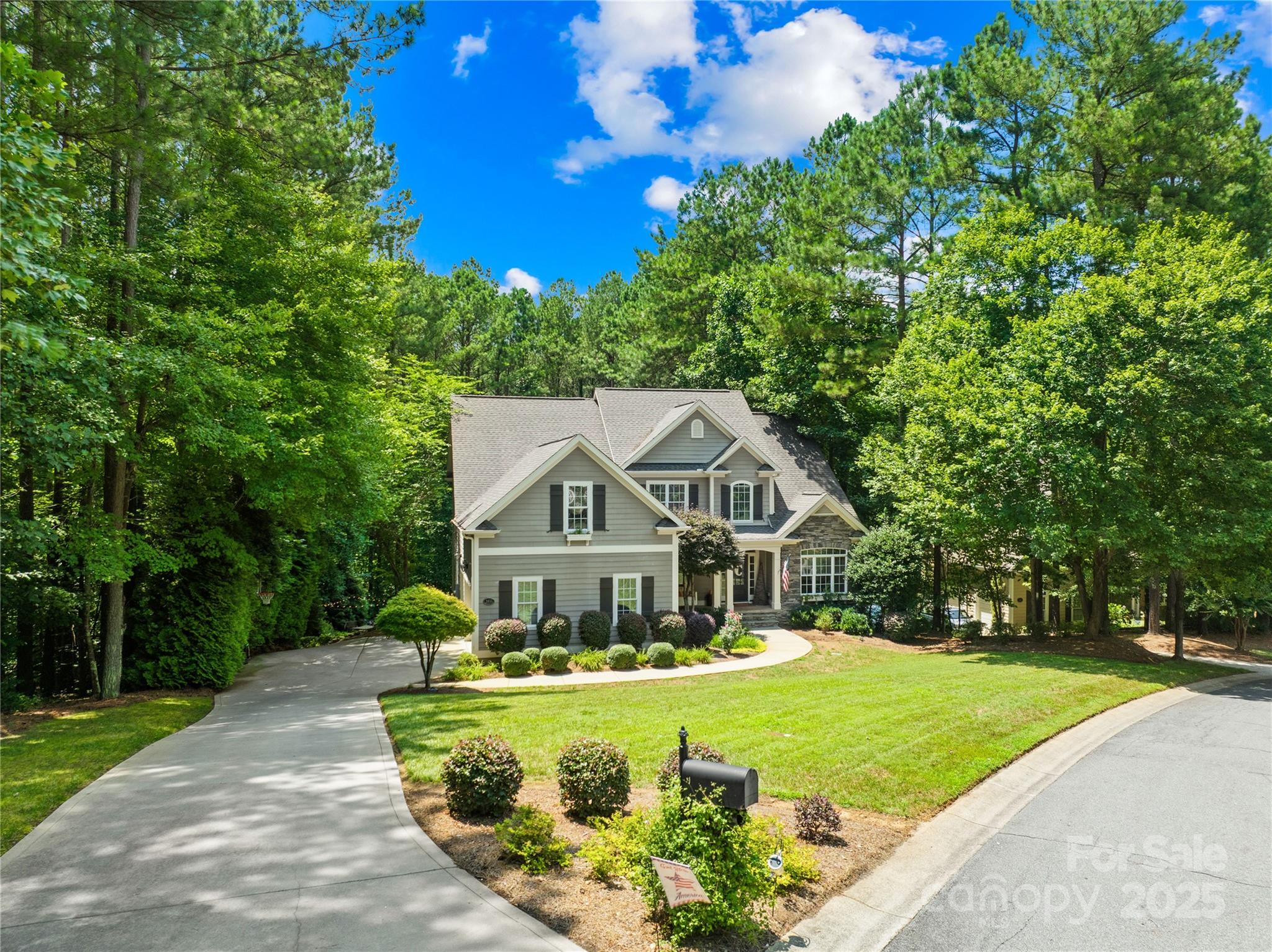 2455 Talbot Court