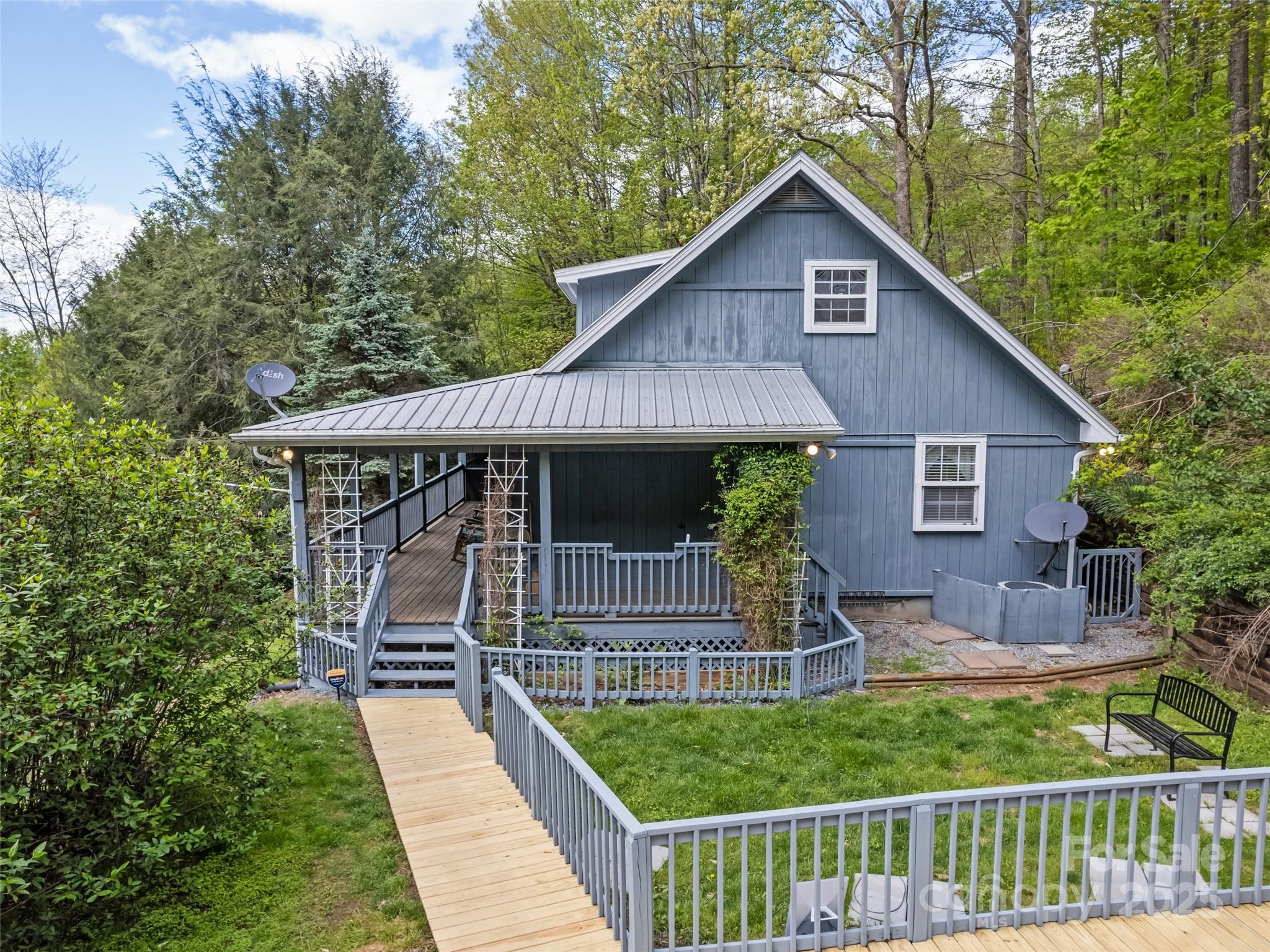 195 Three Springs Road