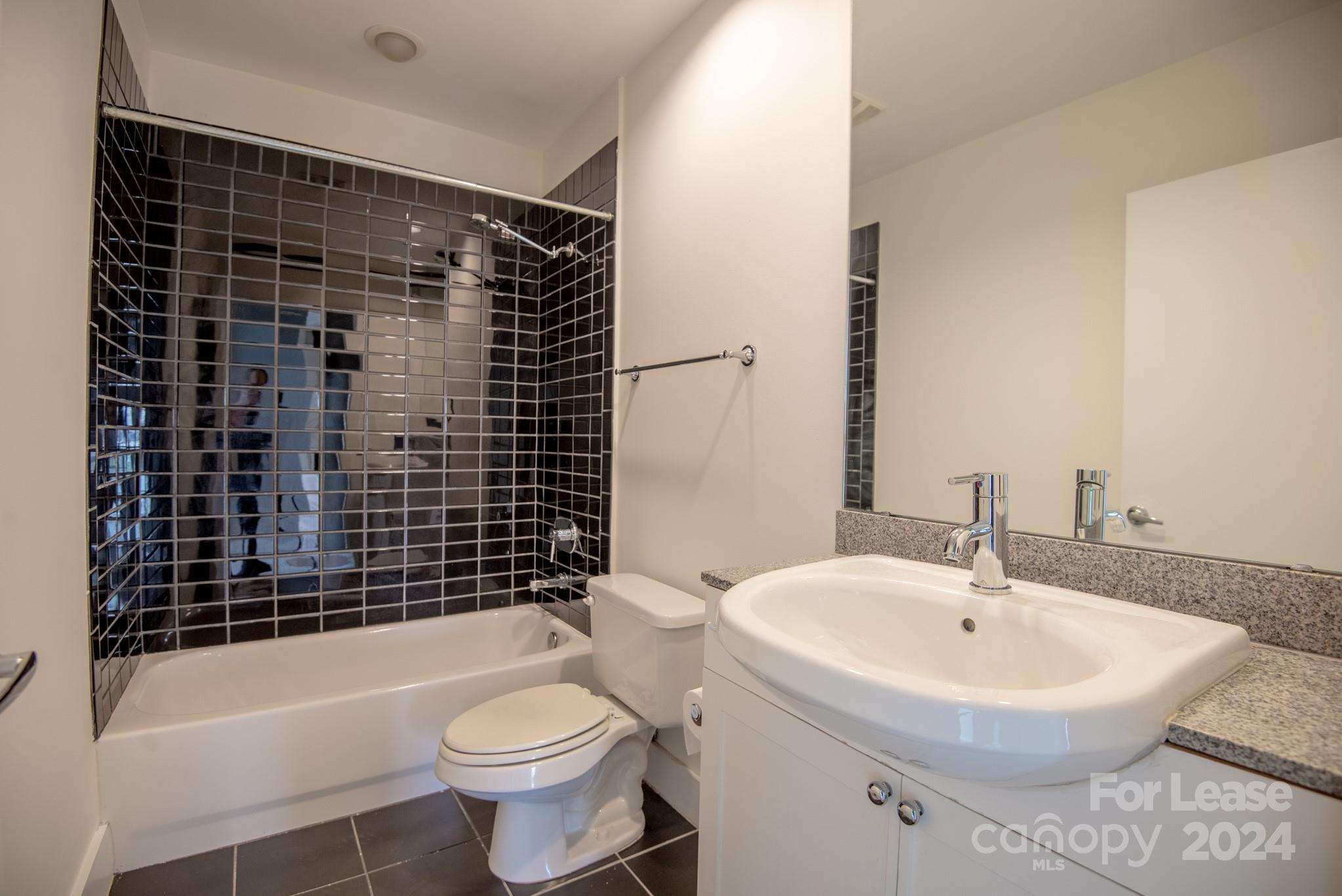 Courtside - Residential Lease