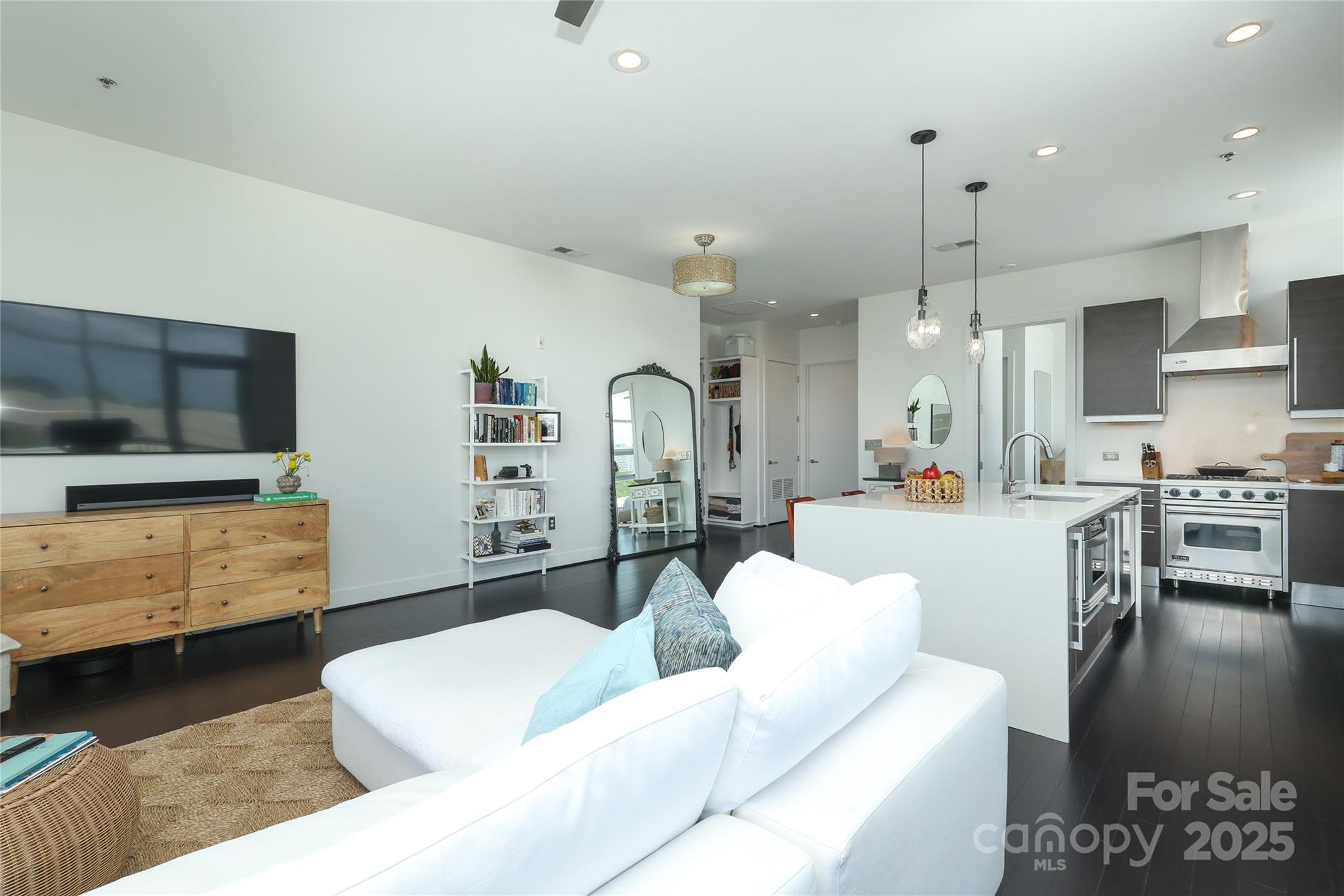 Metropolitan - Residential