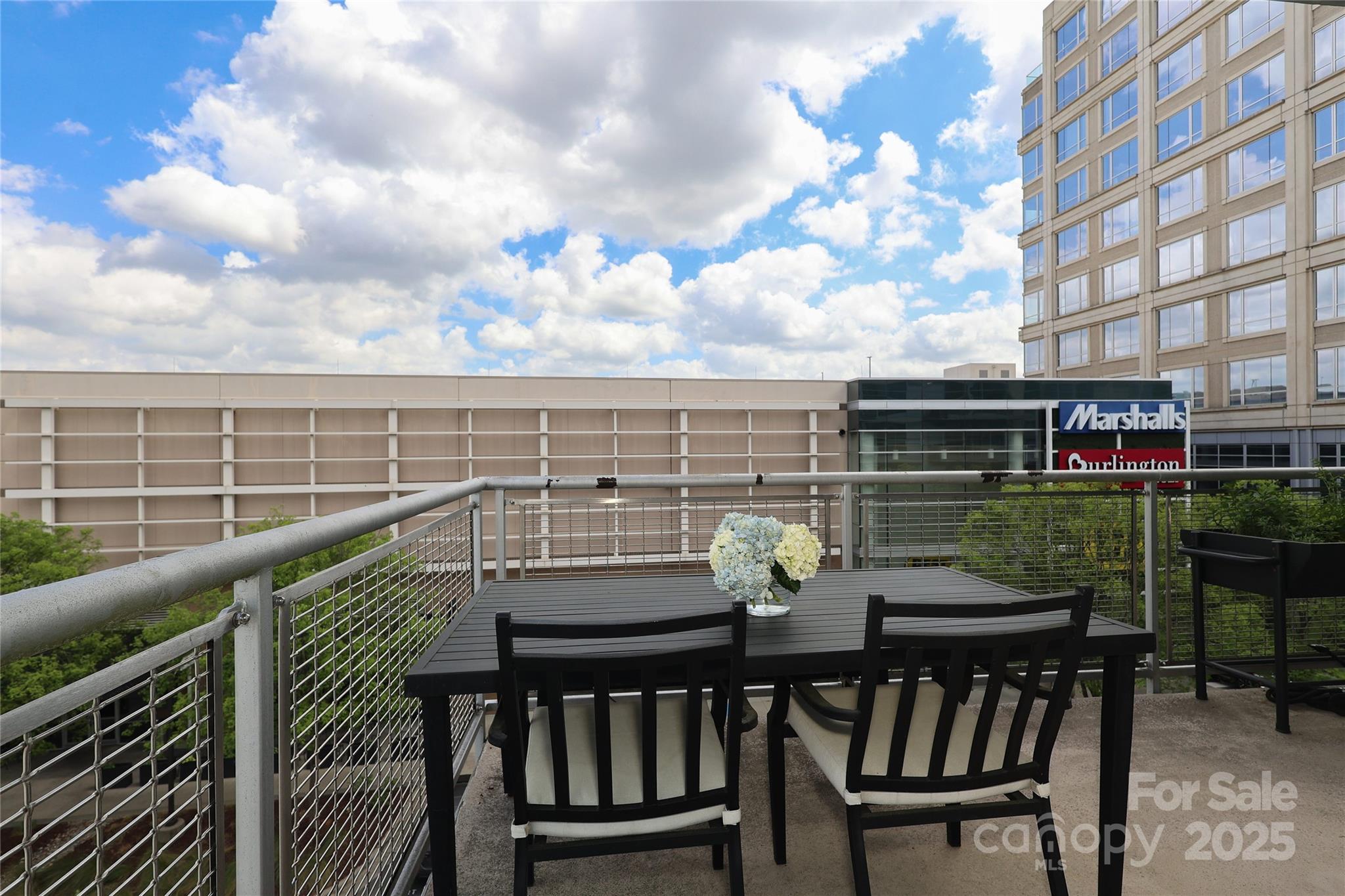 Metropolitan - Residential