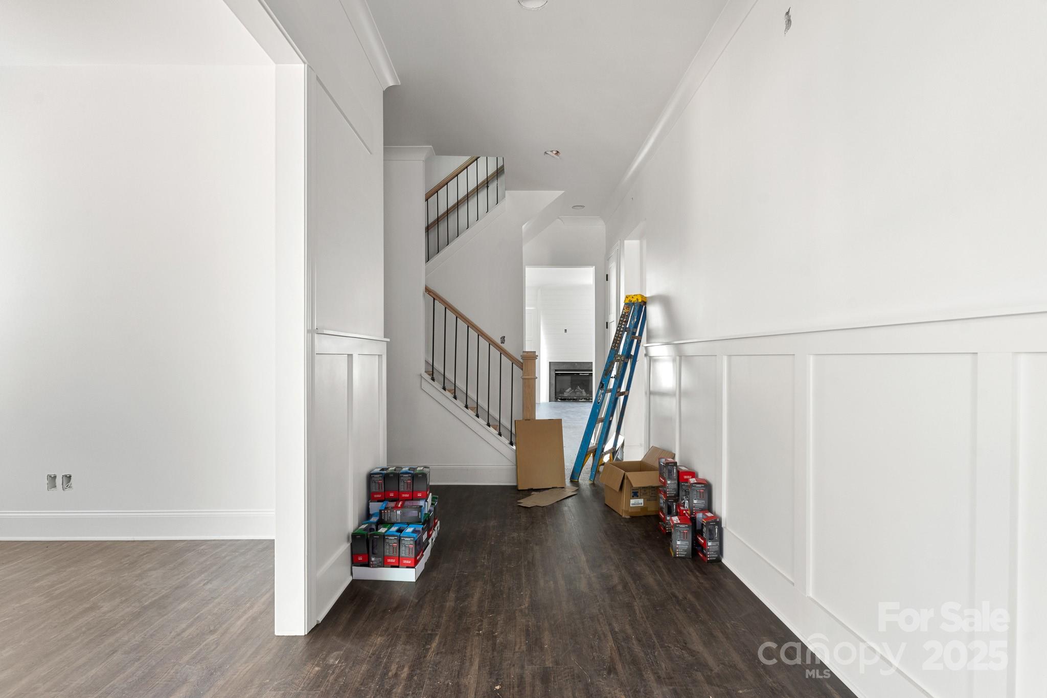 6782 Kingfisher Court