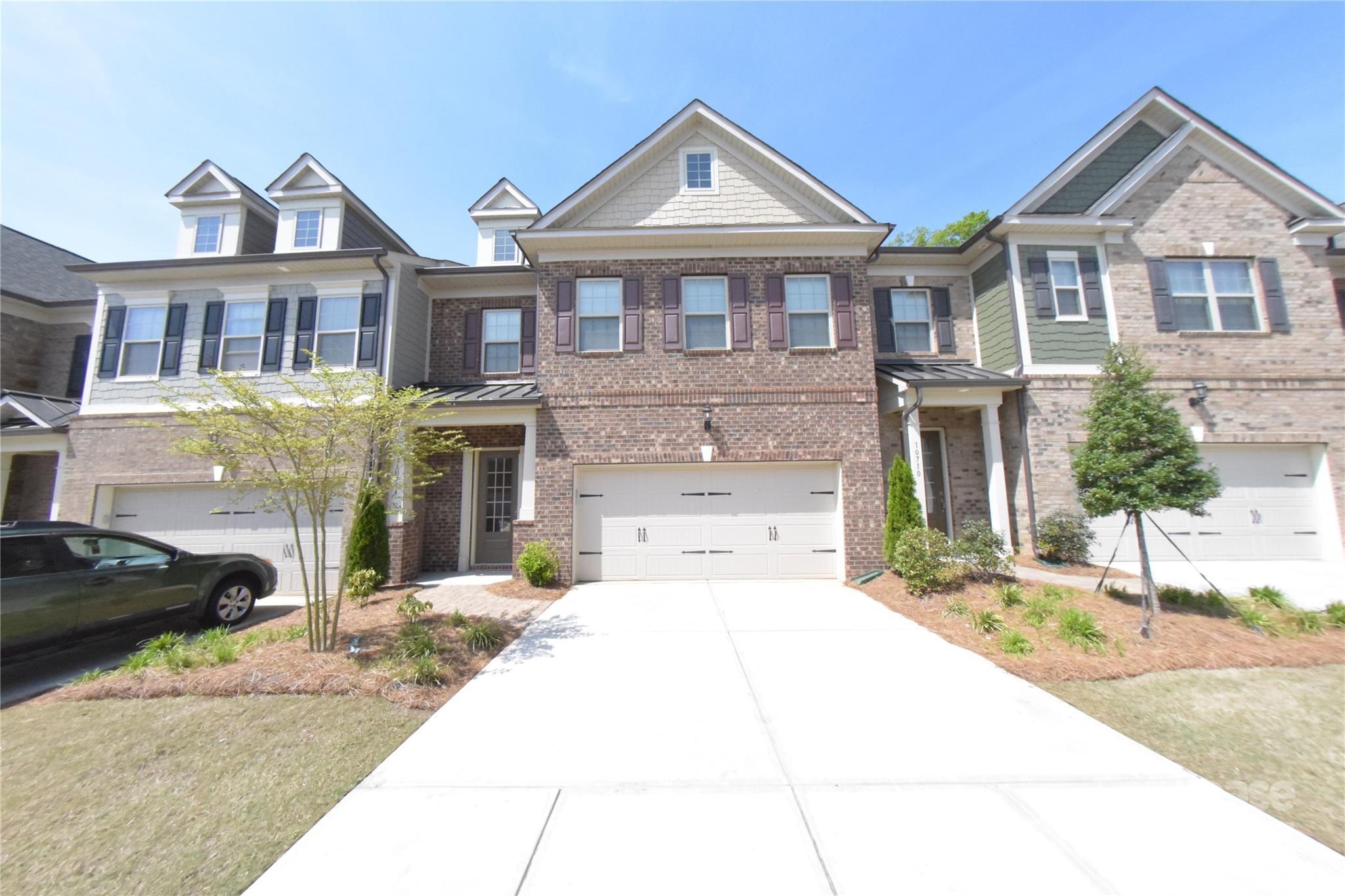 Central Park - Residential Lease