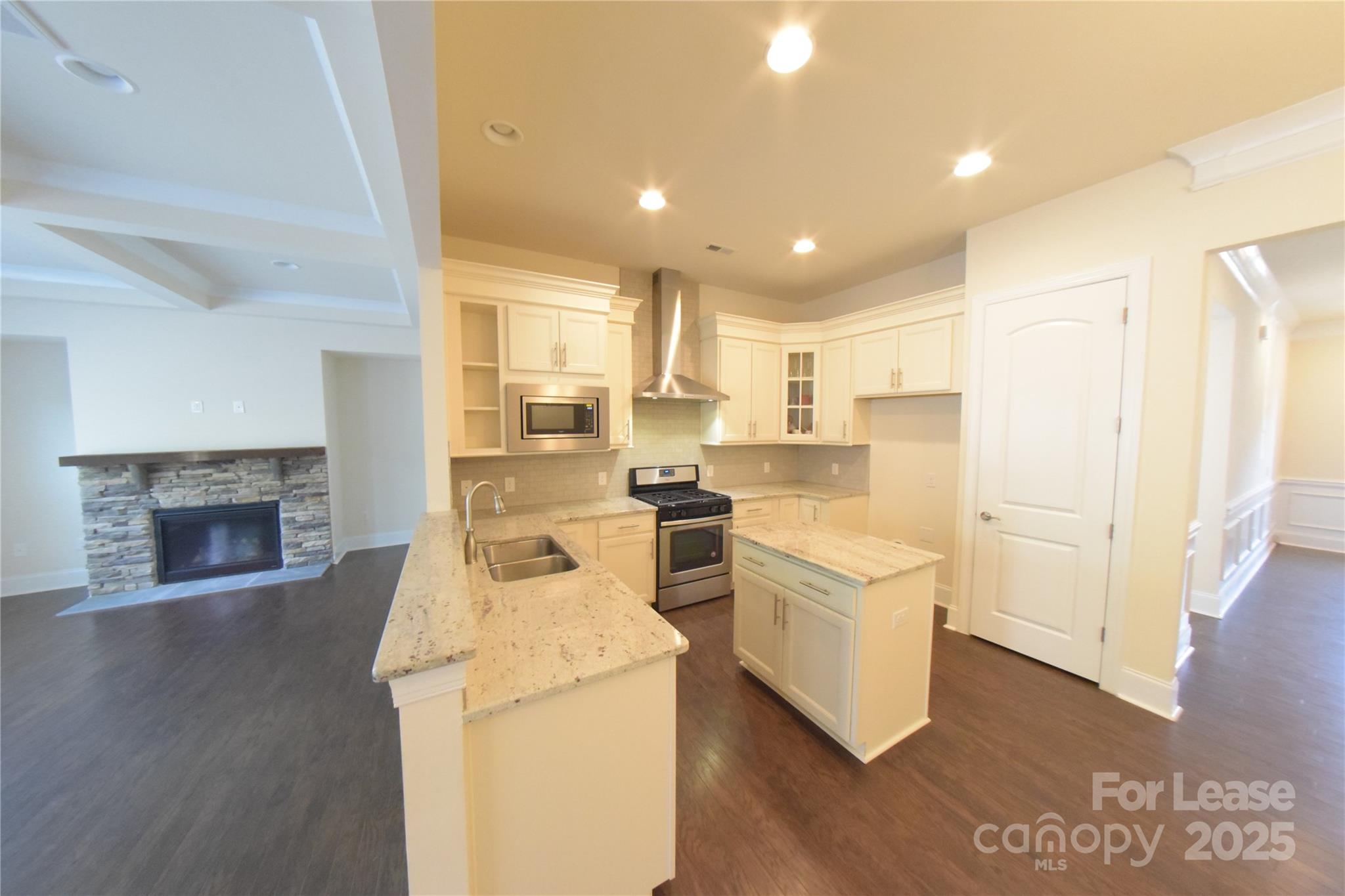 Central Park - Residential Lease