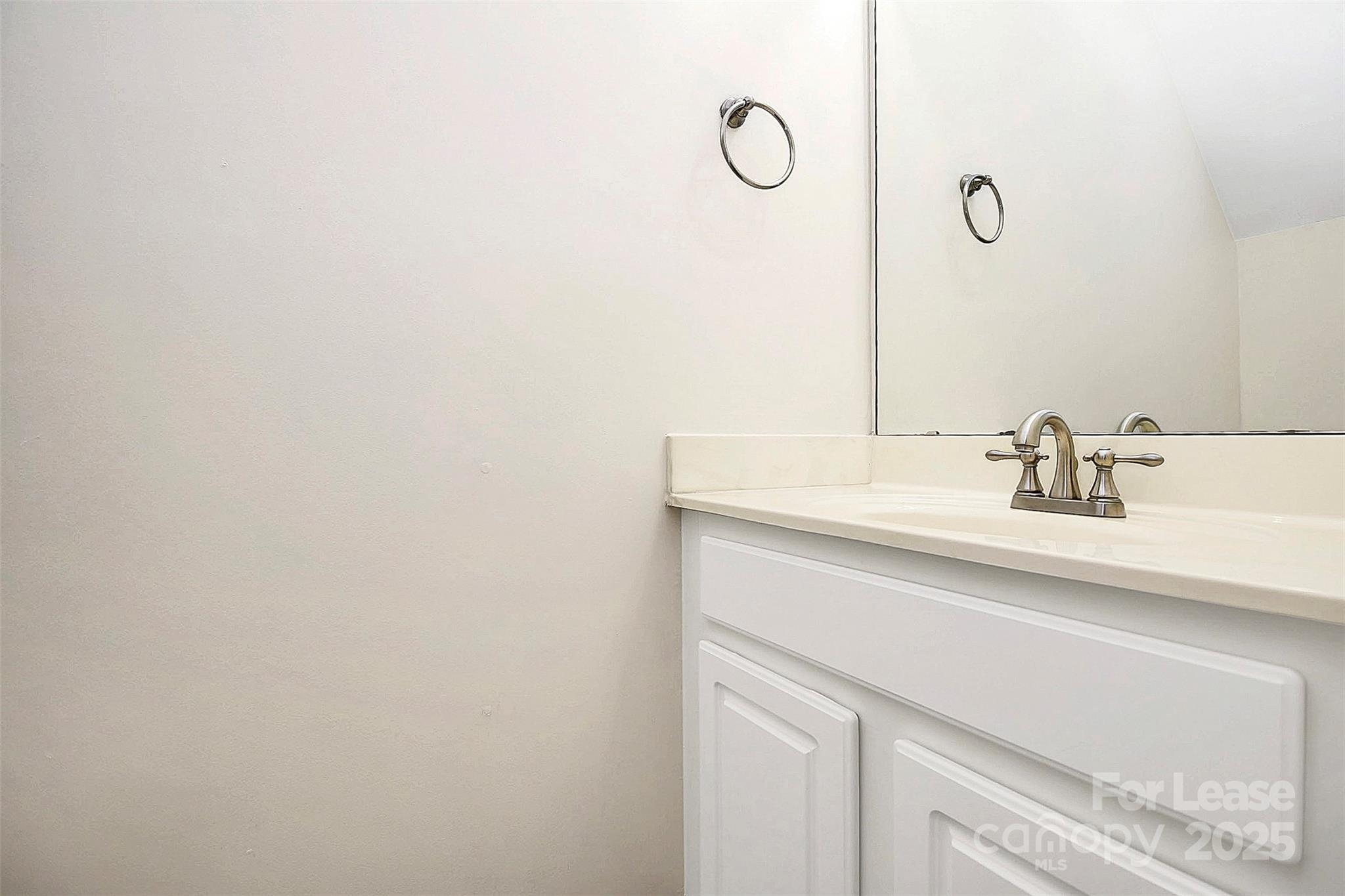 Williamsburg on Commonwealth - Residential Lease