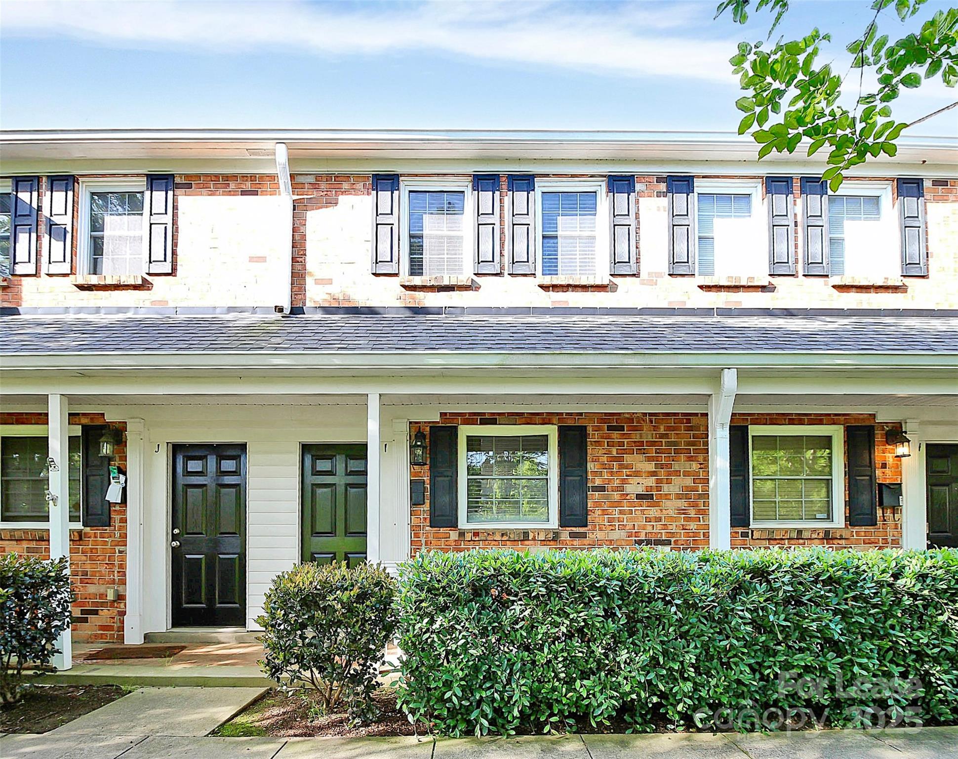 Williamsburg on Commonwealth - Residential Lease