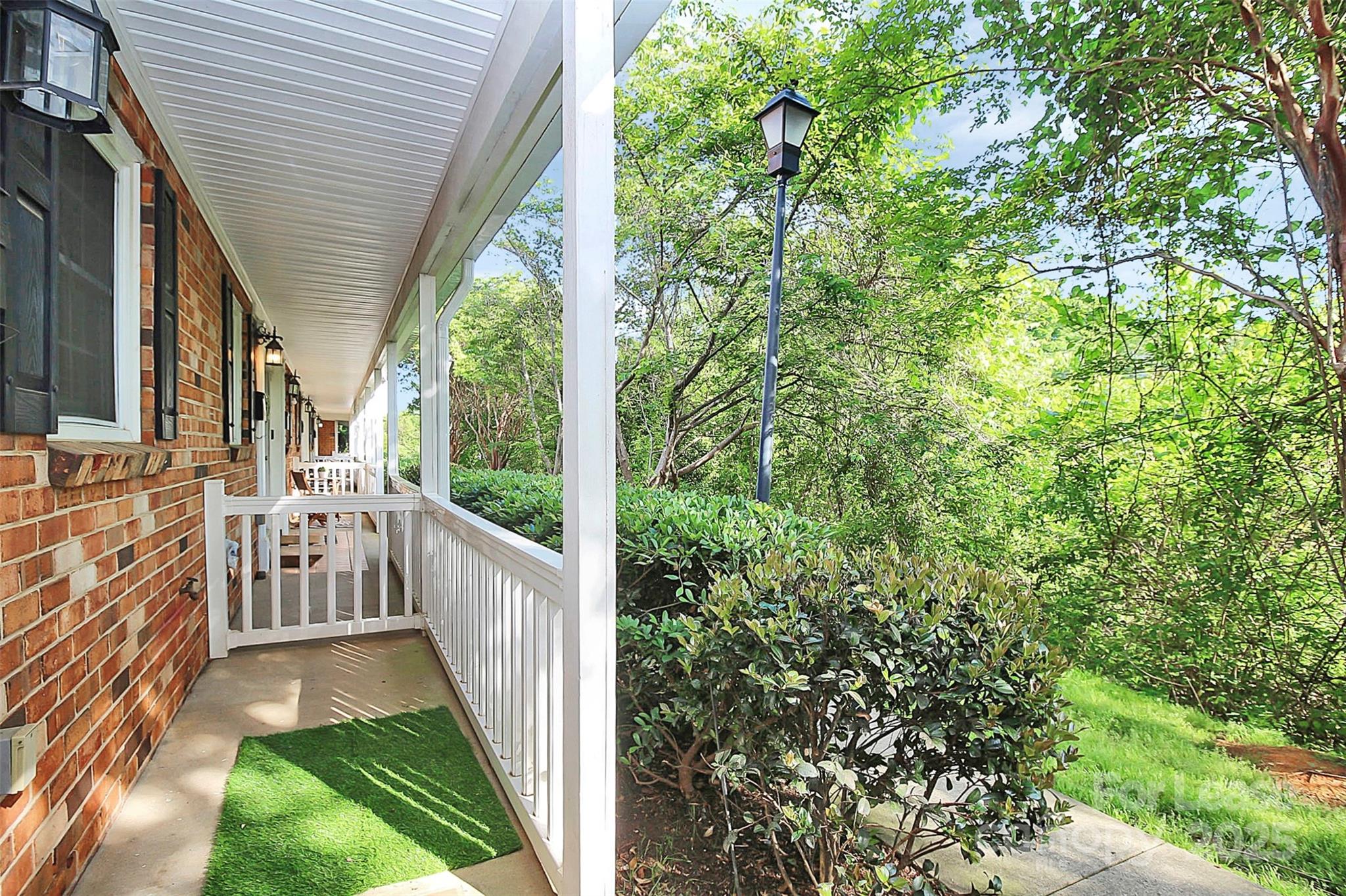 Williamsburg on Commonwealth - Residential Lease