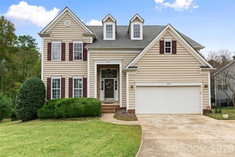 Photo of 7710 Ninth Fairway Lane, Mint Hill, NC 28227 (MLS # 4382520)