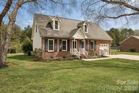 125 Equestrian Drive Mooresville NC 28115