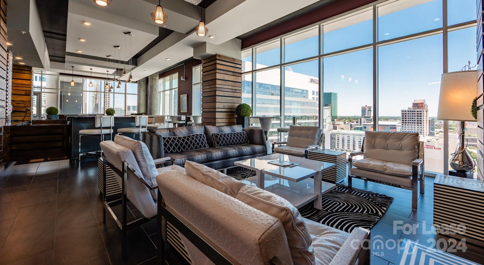 Charlotte, North Carolina 28202, United States, 2 Bedrooms Bedrooms, ,3 BathroomsBathrooms,Residential,Active,58715