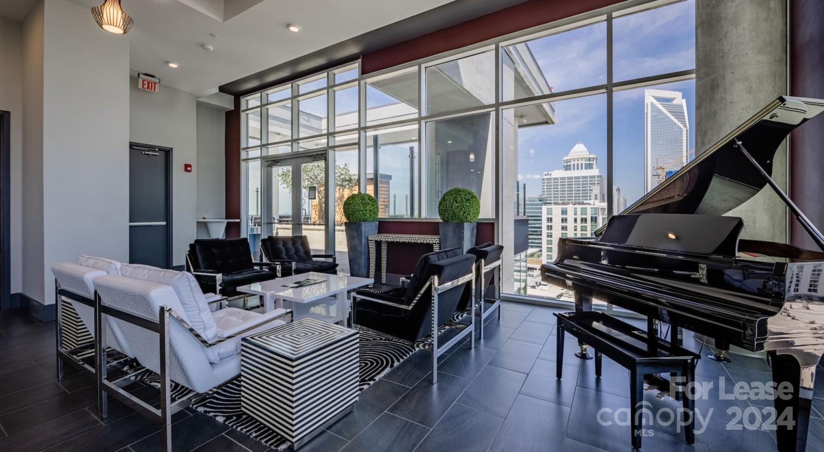 Charlotte, North Carolina 28202, United States, 2 Bedrooms Bedrooms, ,3 BathroomsBathrooms,Residential,Active,58715