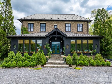 13084 Canada Road Tuckasegee NC 28783