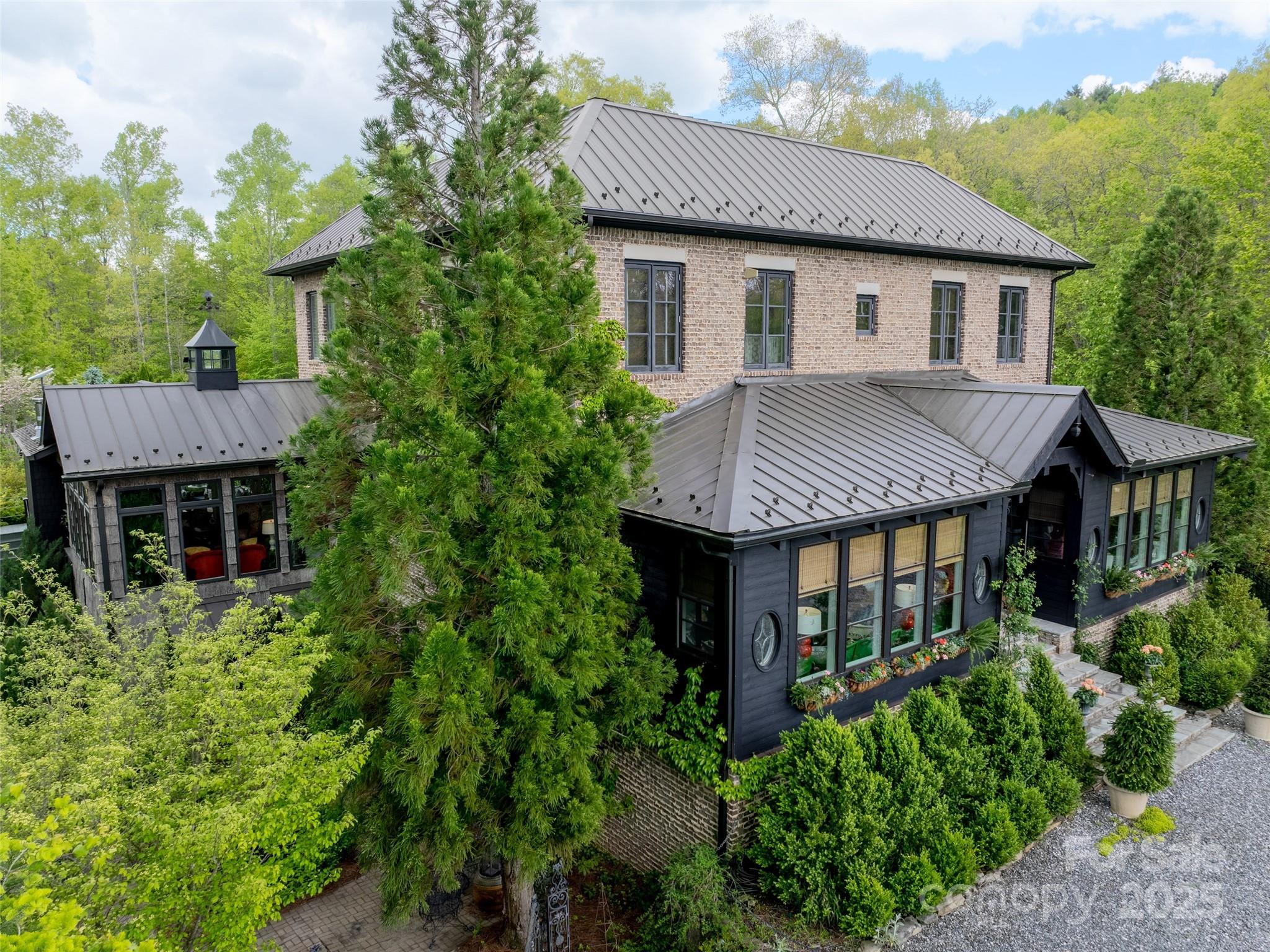 13084 Canada Road