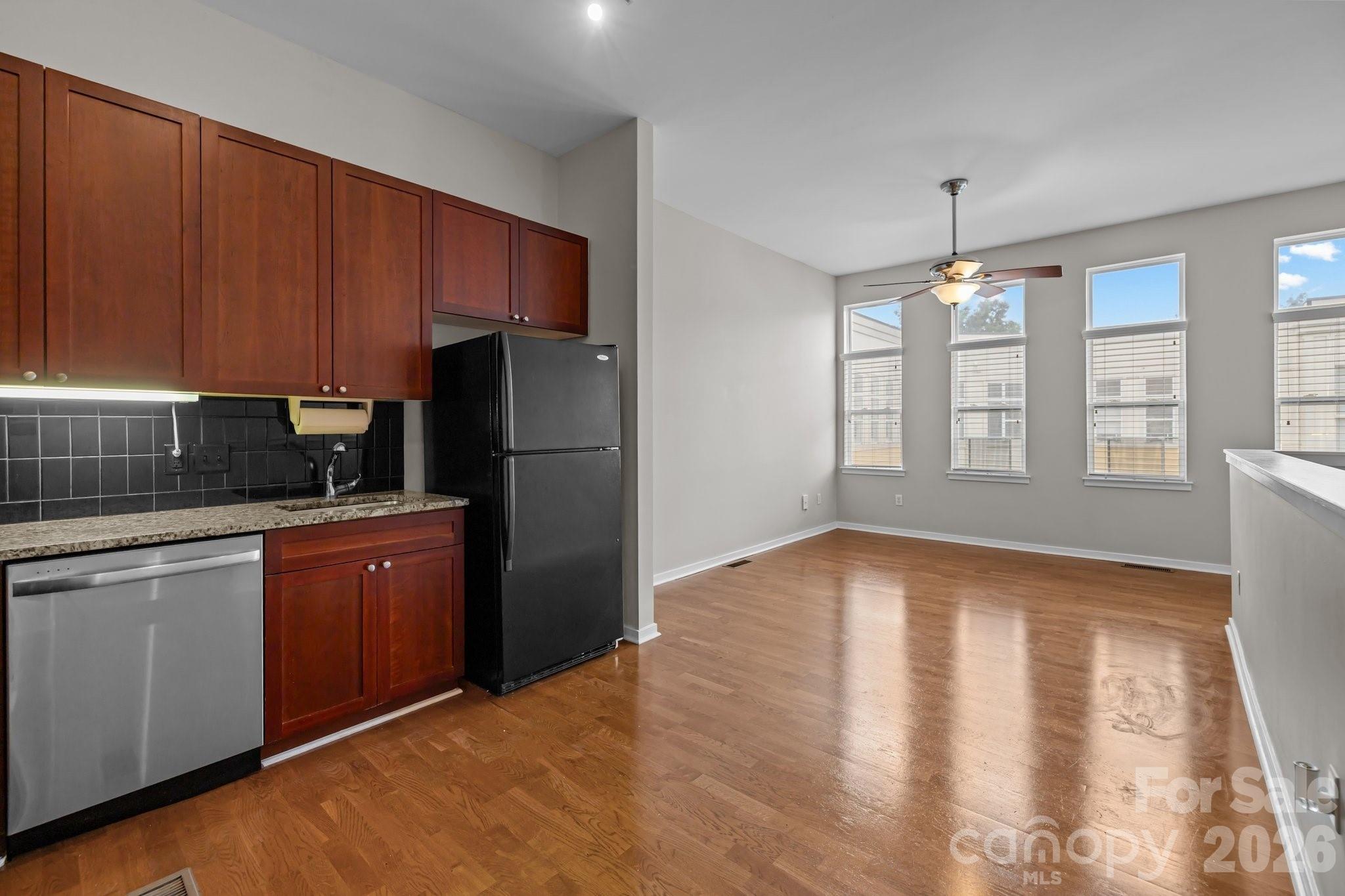 2125 Southend Drive 448