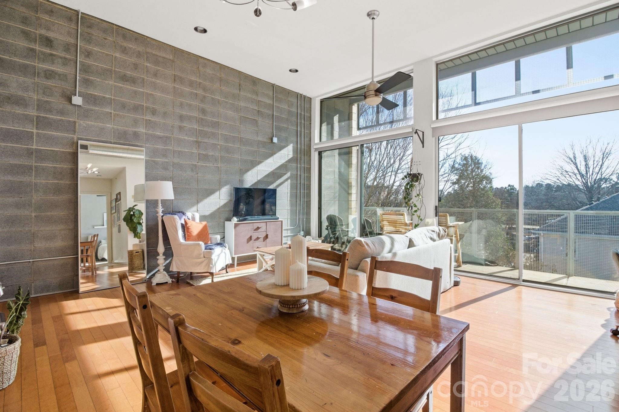 2116 McClintock Road 123