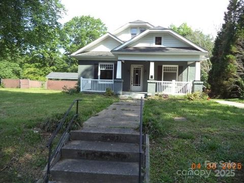 216 N Rowan Avenue Spencer NC 28159